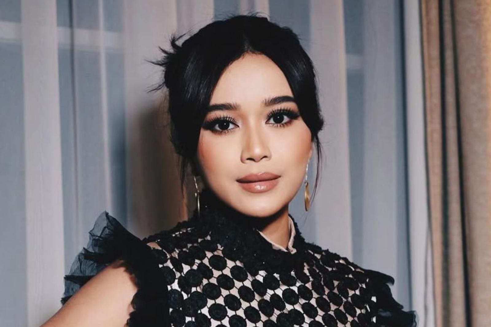 Deretan Gaya Makeup Brisia Jodie, Selalu Statement! 
