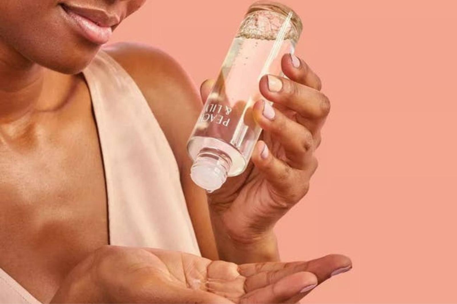 Ini Perbedaan Serum dan Essence, Jangan Salah Pilih 