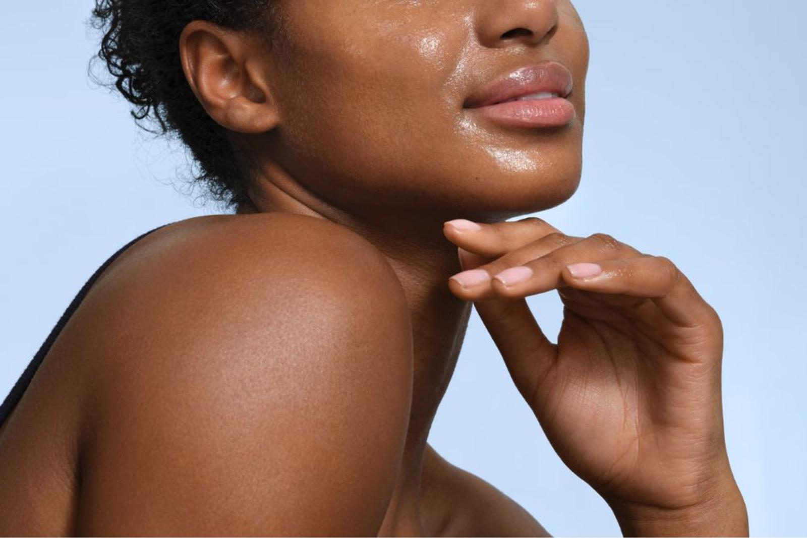 Ini Perbedaan Serum dan Essence, Jangan Salah Pilih 