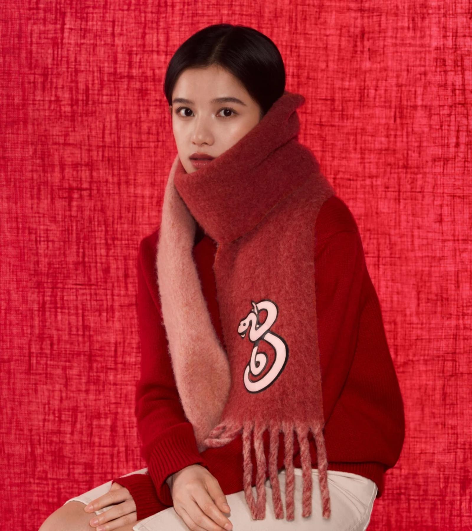 Burberry Rilis Koleksi Kapsul Terbaru Spesial Imlek