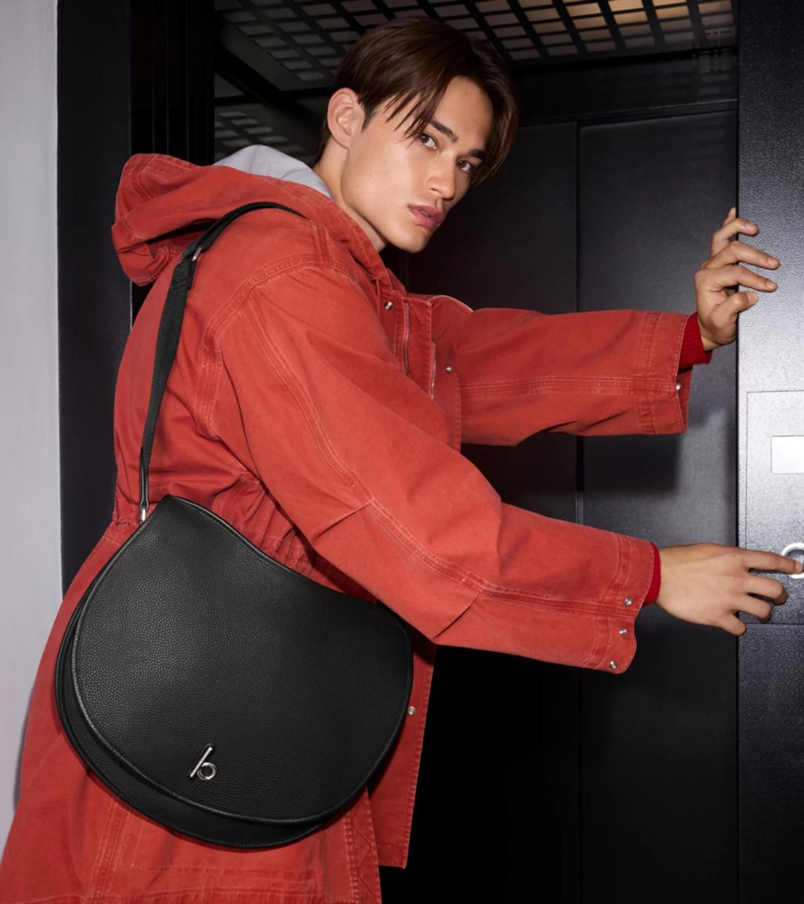 Burberry Rilis Koleksi Kapsul Terbaru Spesial Imlek