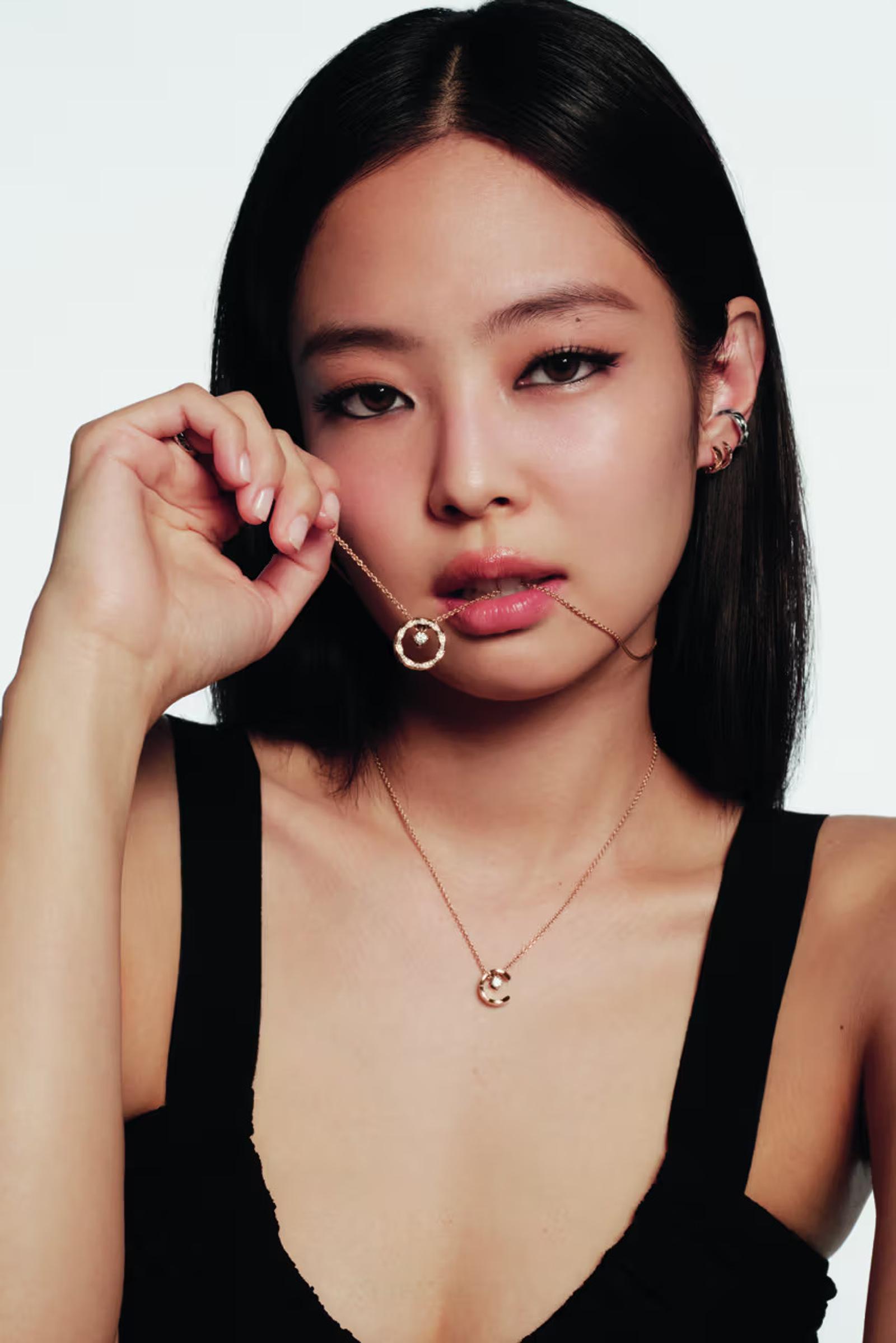 Jennie BLACKPINK Bintangi Kampanye Perhiasan Chanel Coco Crush