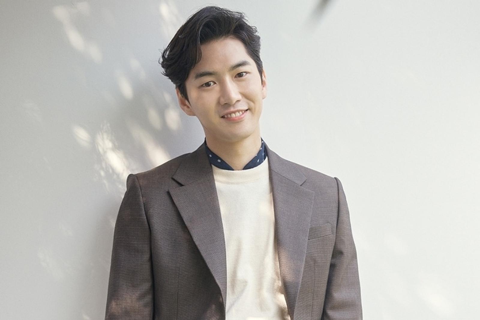 Gemas! Aktor Lee Jae Joon Resmi Menikah dengan Cinta Pertamanya