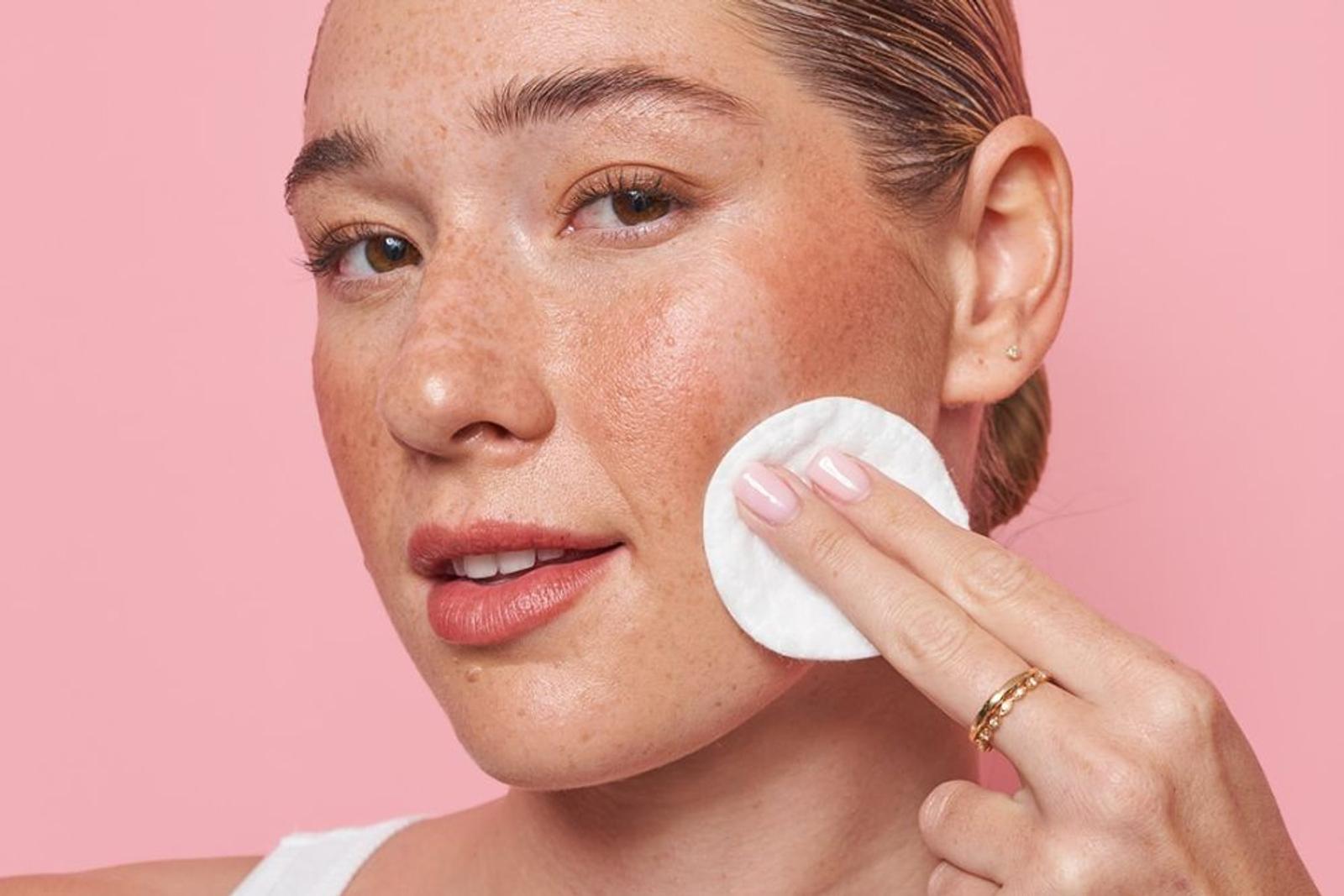 Micellar Water Dipakai Kapan? Ini Waktu yang Tepat! 