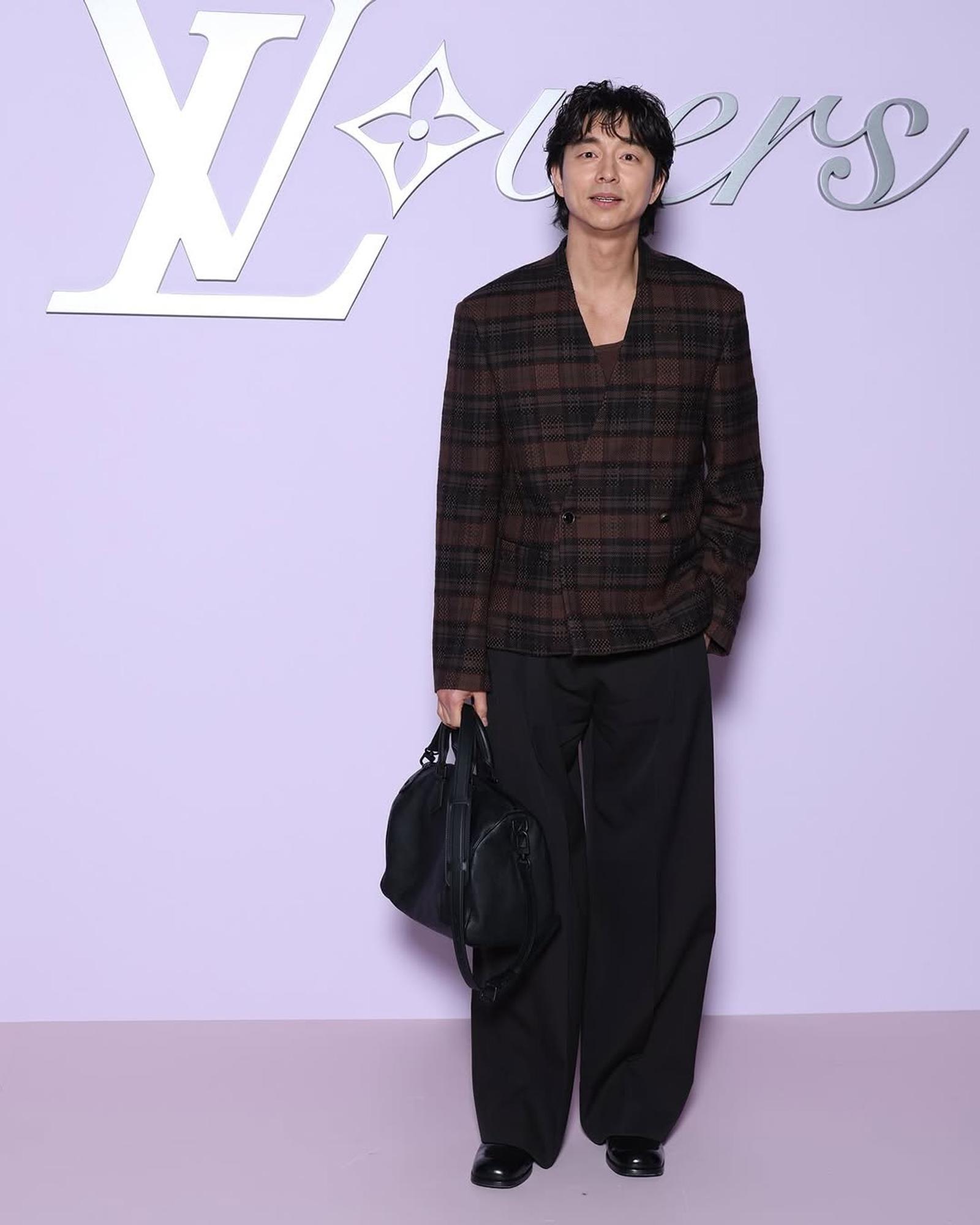 Gaya Seleb Hadiri Show Louis Vuitton Men's Fall/Winter 2025