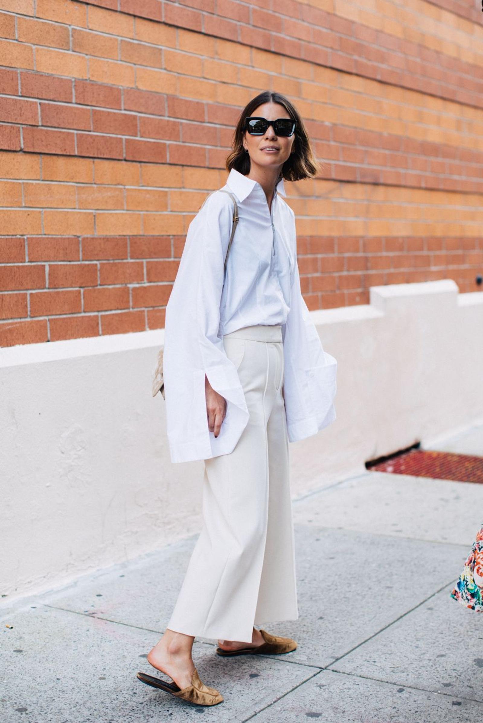 Contek OOTD Kulot Putih buat Ngantor dari Gaya Street Style