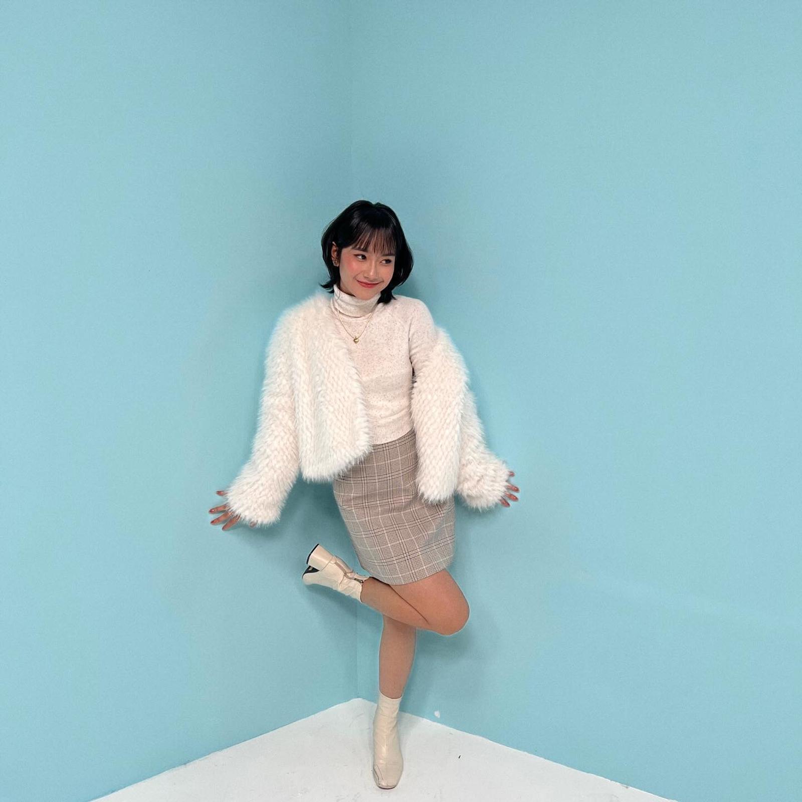 Gaya Asli Freya JKT48, Pemeran Nina dalam Film ‘1 Kakak 7 Ponakan’