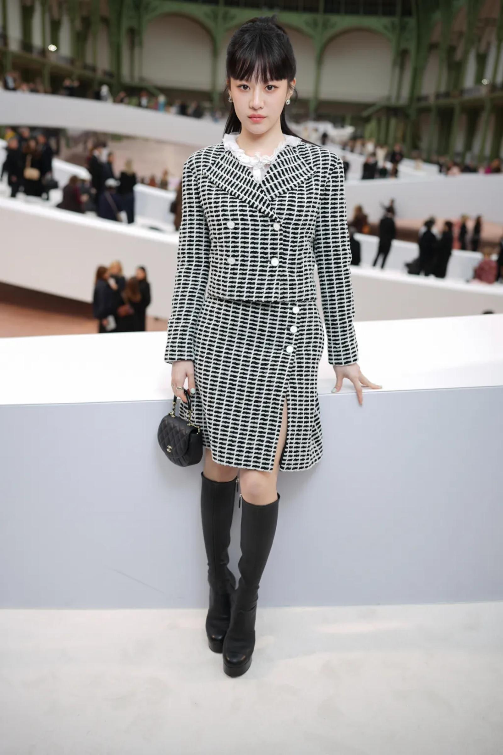 Gaya Jennie dan Tamu Lainnya di Show Chanel Couture Spring 2025