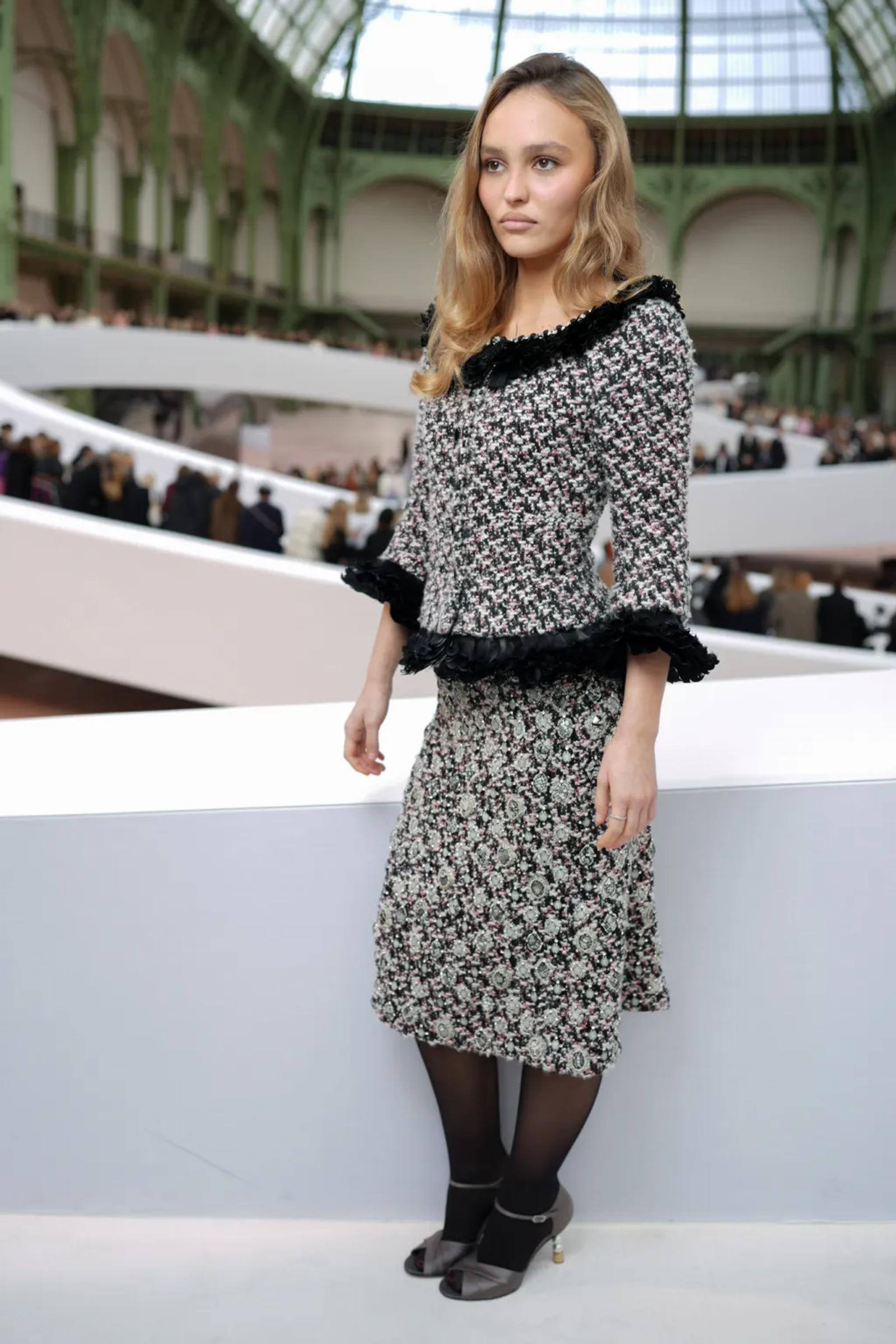 Gaya Jennie dan Tamu Lainnya di Show Chanel Couture Spring 2025