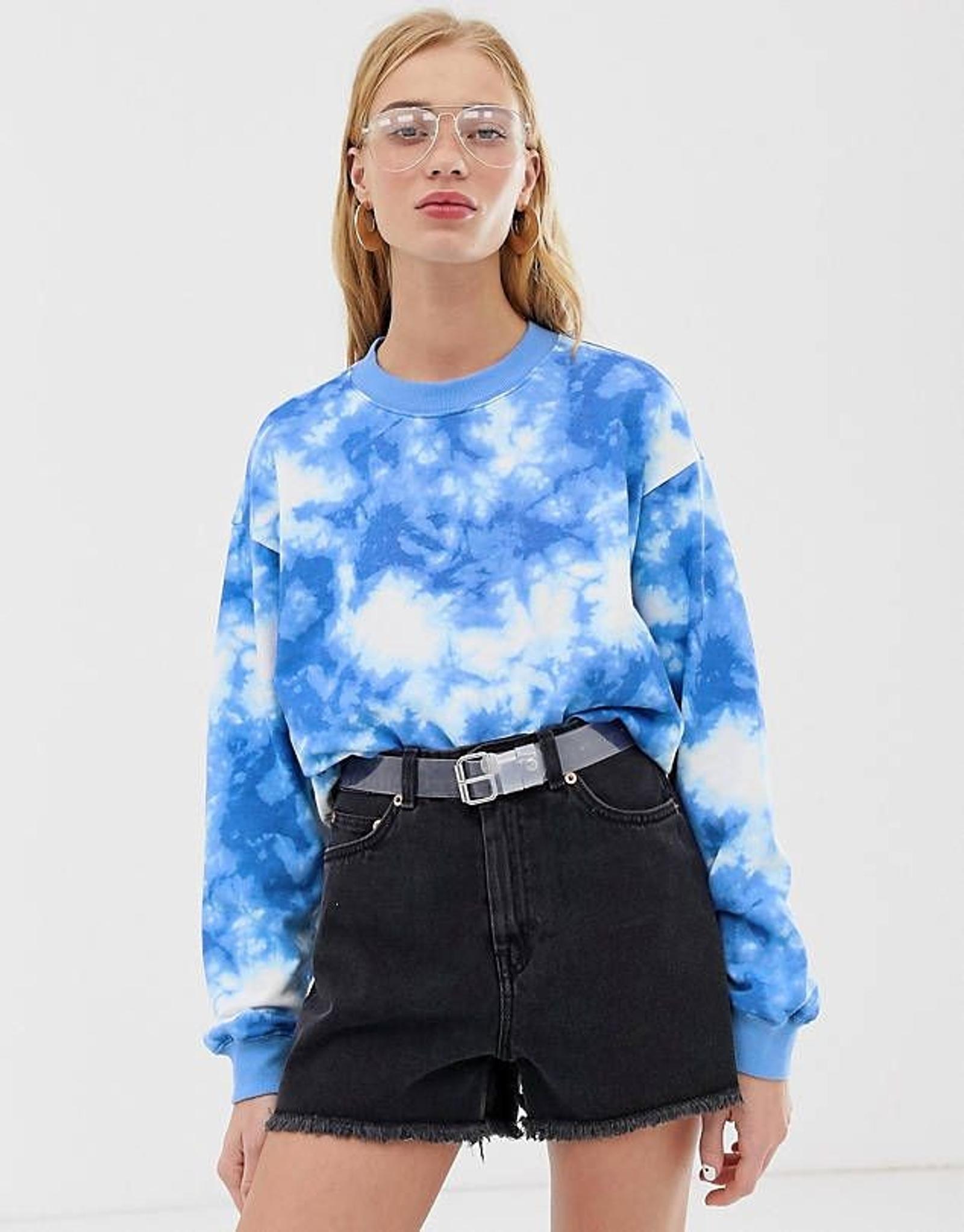3 Cara Membuat Tie Dye dengan Pemutih Pakaian