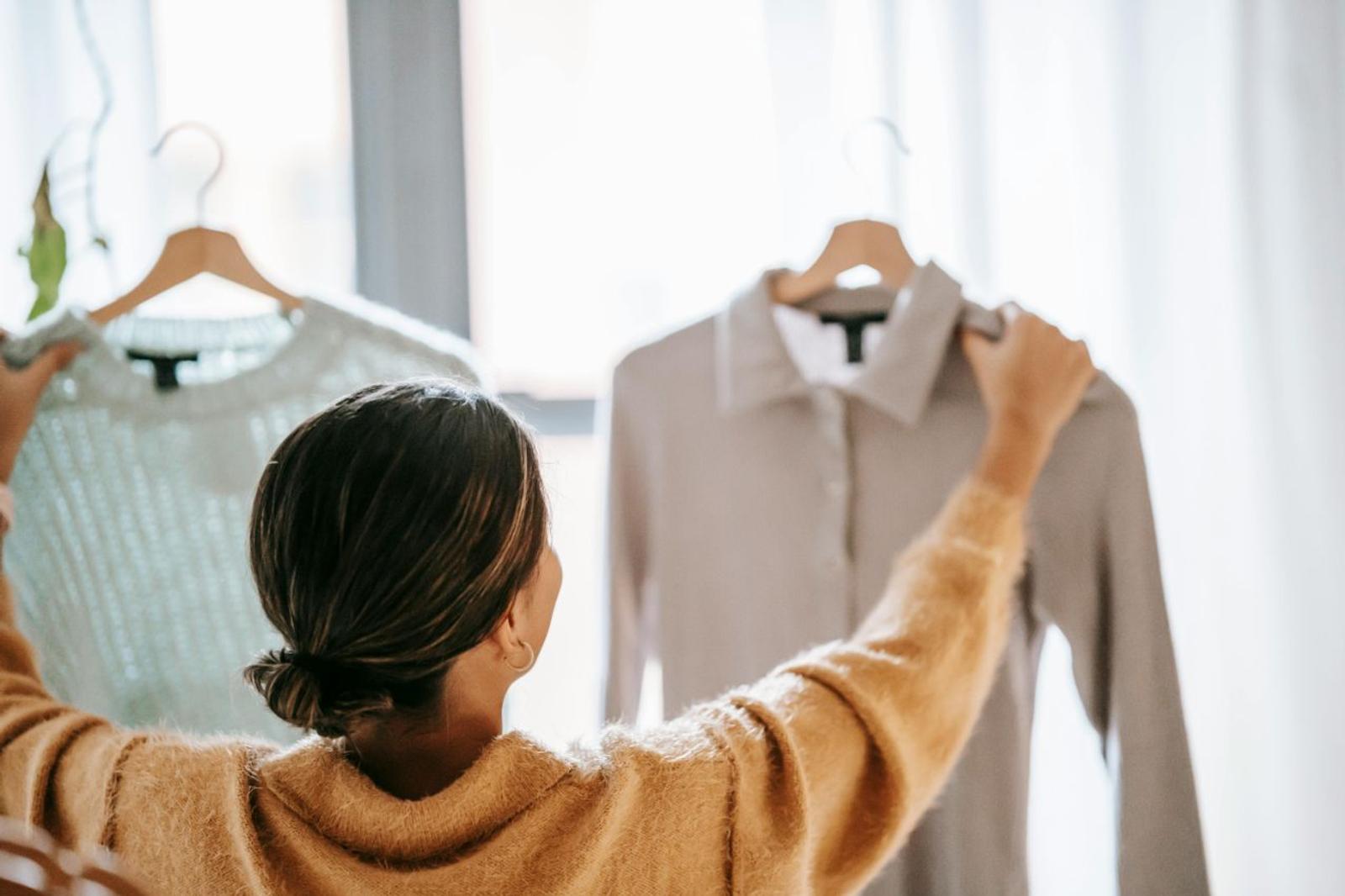 Tips Fitting Baju yang Perlu Kamu Perhatikan
