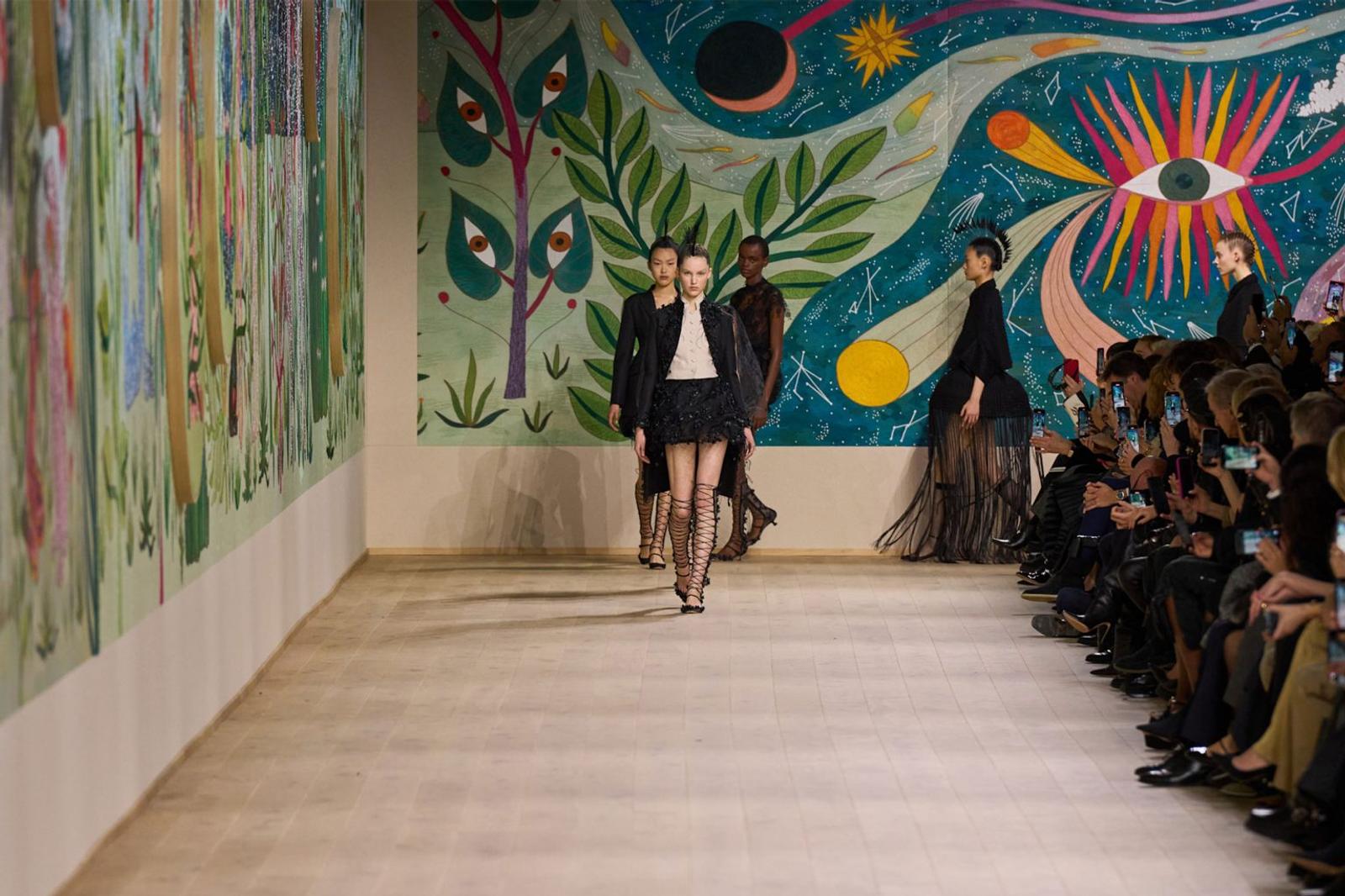 Perpaduan Fantasi dan Sentuhan Punk di Dior Couture Spring/Summer 2025