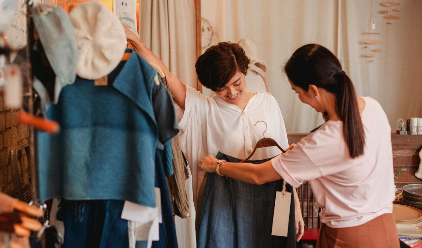 Tips Fitting Baju yang Perlu Kamu Perhatikan