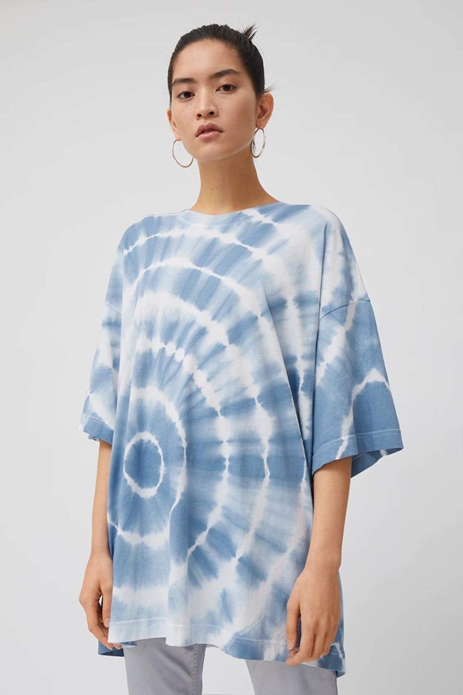3 Cara Membuat Tie Dye dengan Pemutih Pakaian