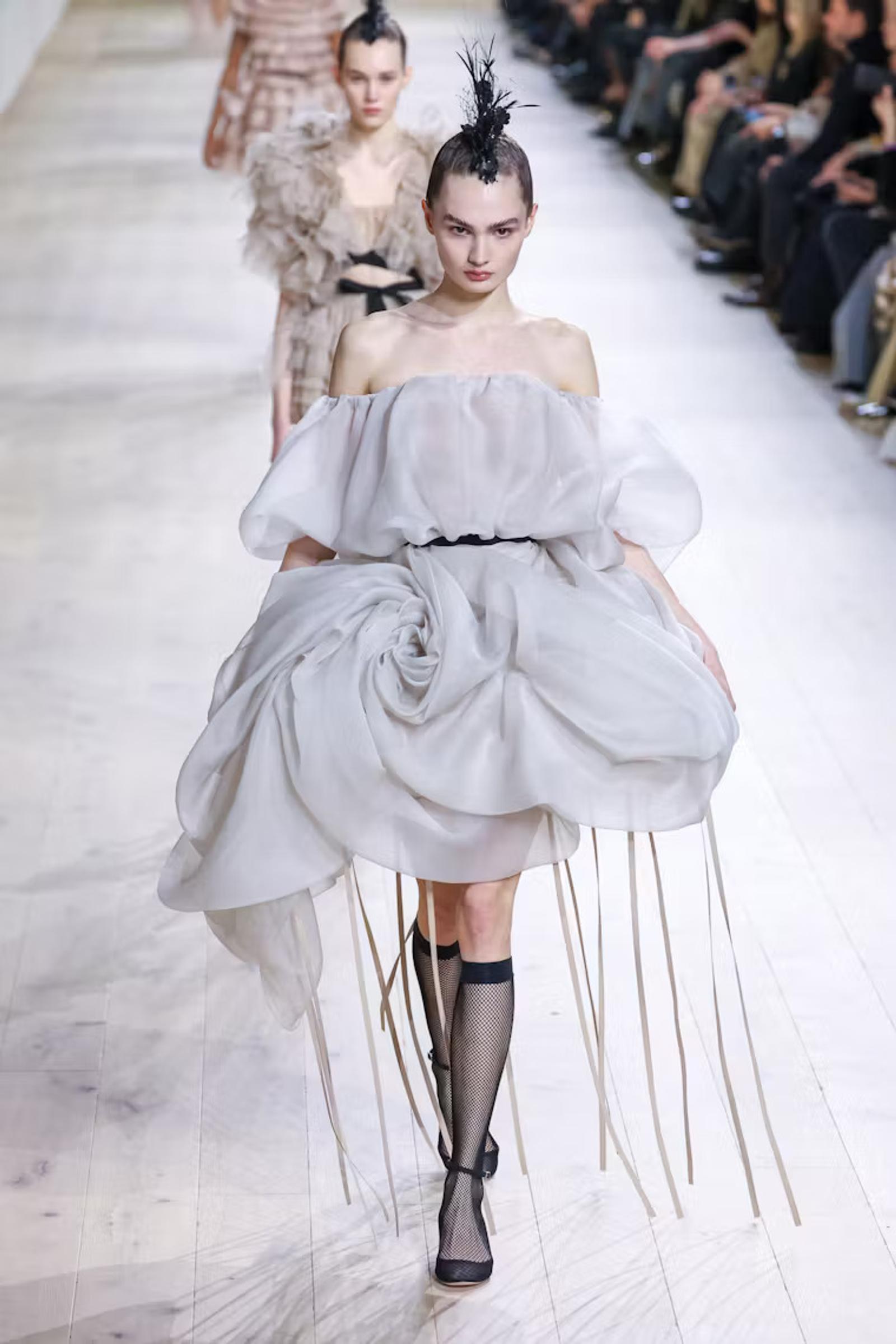 Perpaduan Fantasi dan Sentuhan Punk di Dior Couture Spring/Summer 2025