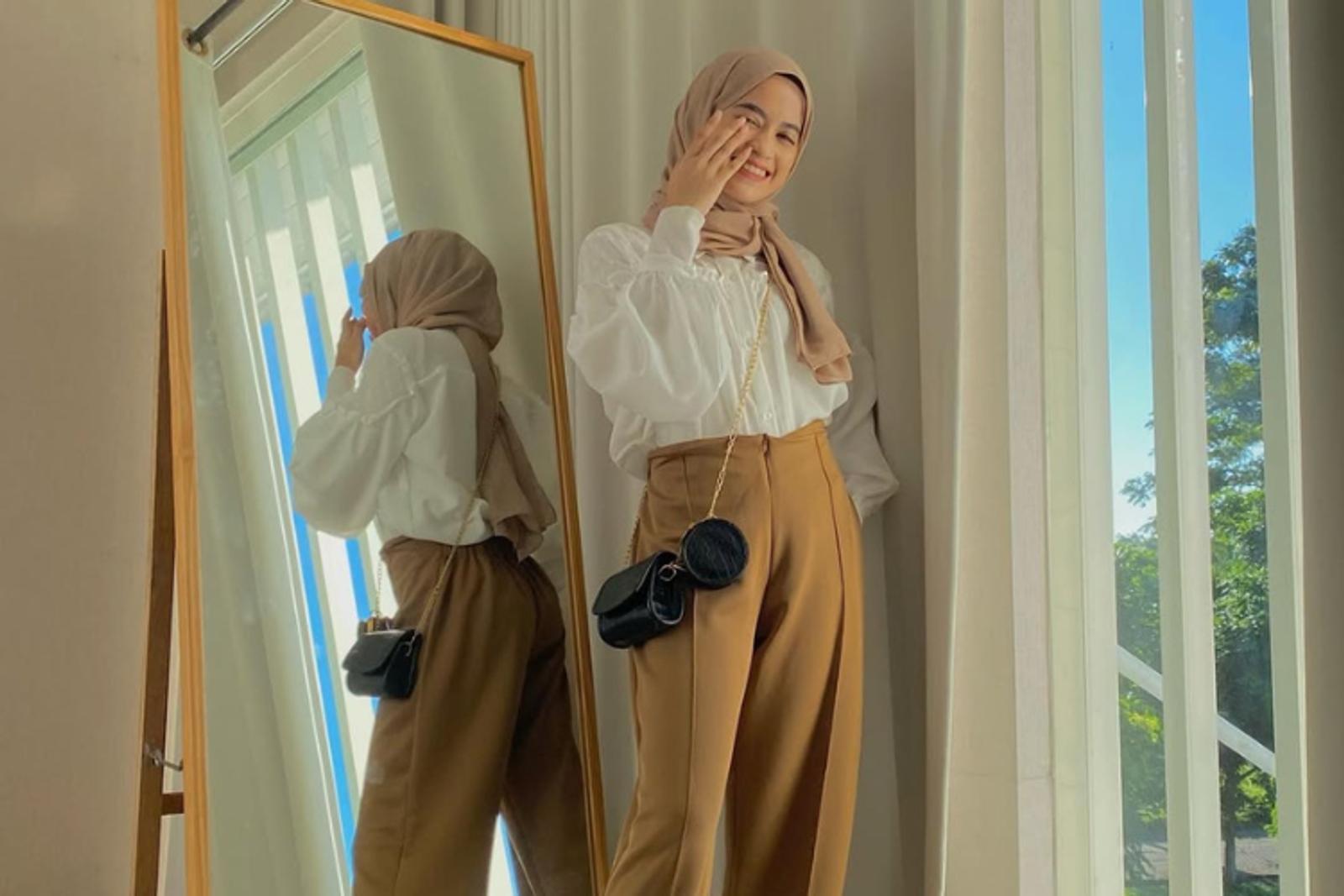 Padu-padan Menawan dengan Kulot Scuba buat Kamu yang Berhijab