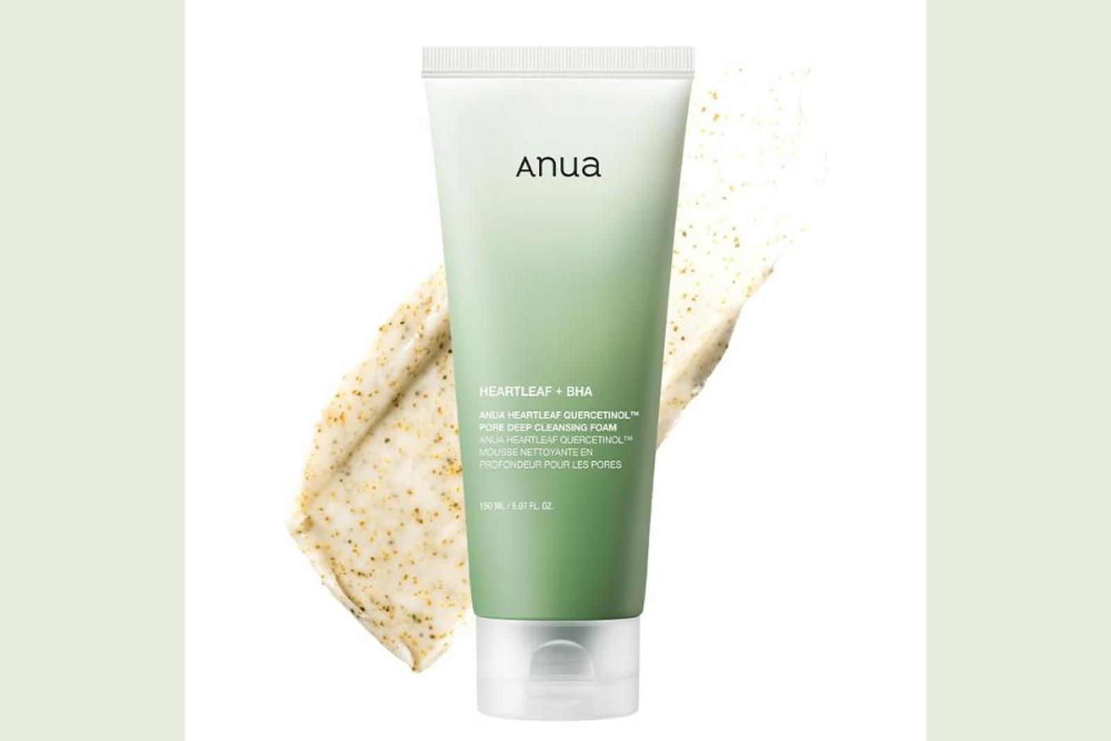7 Pilihan Gentle Cleanser untuk Kulit Berjerawat 