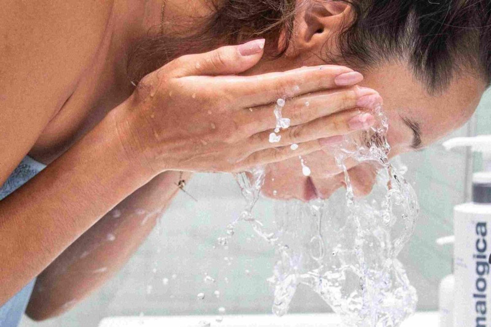 Apakah Cleansing Oil Boleh Dipakai Setiap Hari? Ini Jawabannya!
