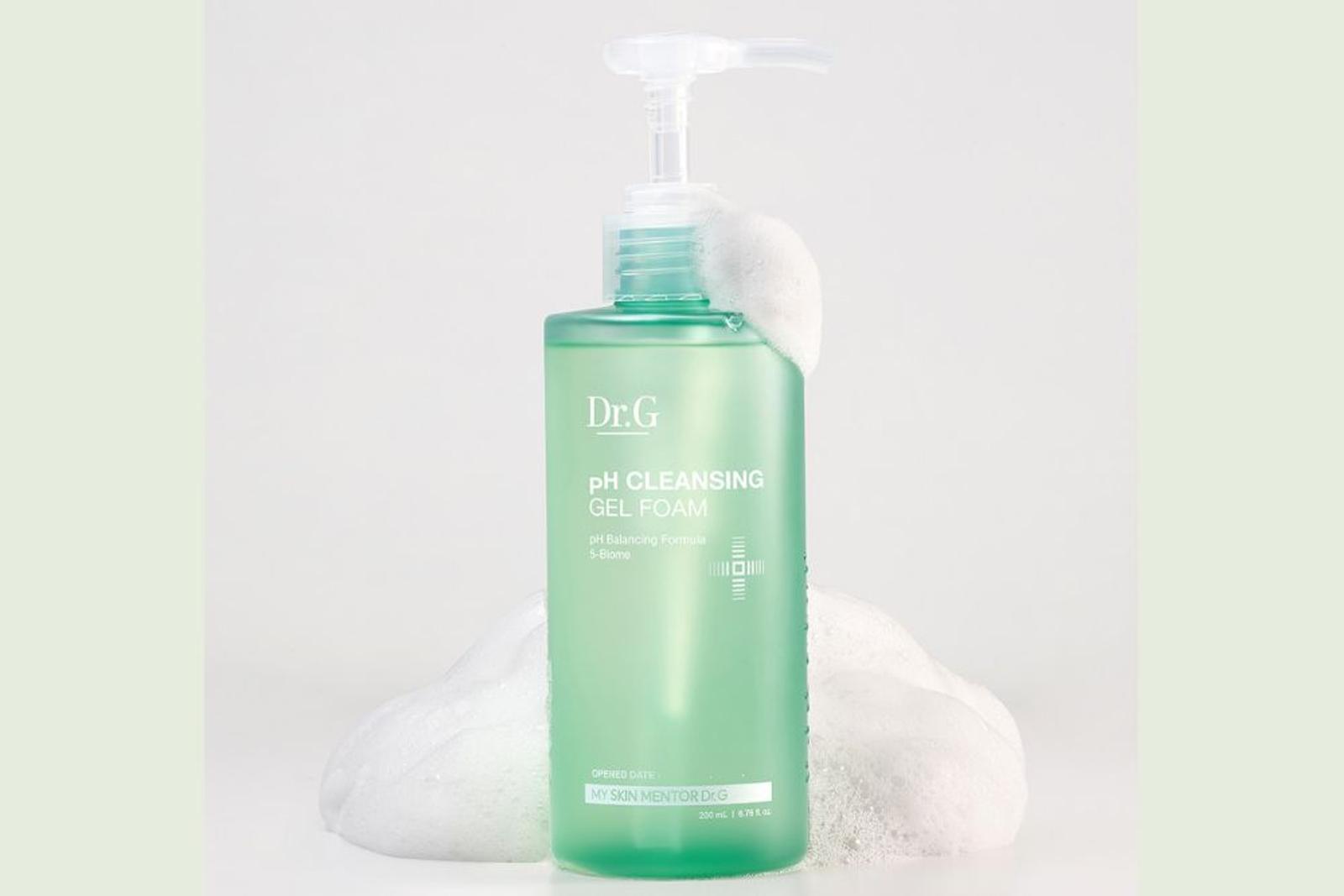 7 Pilihan Gentle Cleanser untuk Kulit Berjerawat 