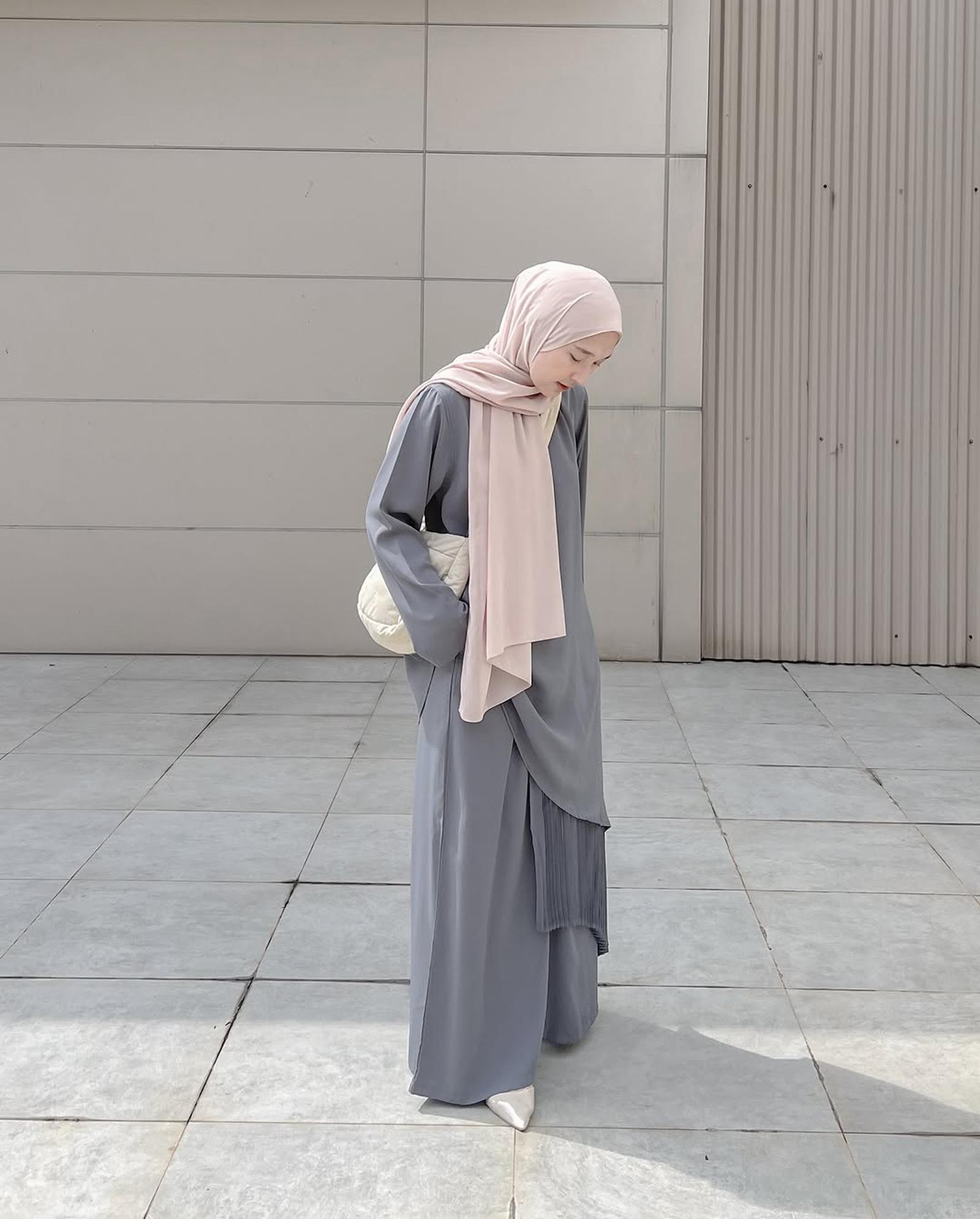 OOTD Kondangan Hijab Pakai Celana Kulot yang Elegan