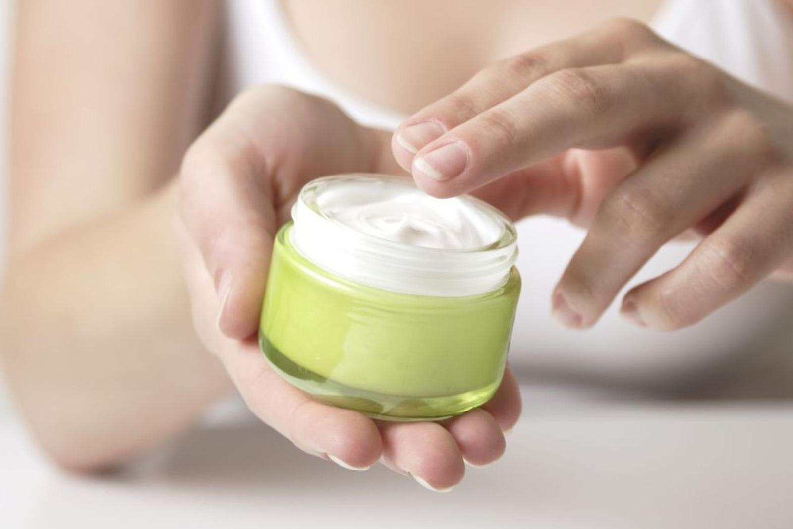 Perbedaan Moisturizer dan Day Cream, Jangan Salah Pilih!
