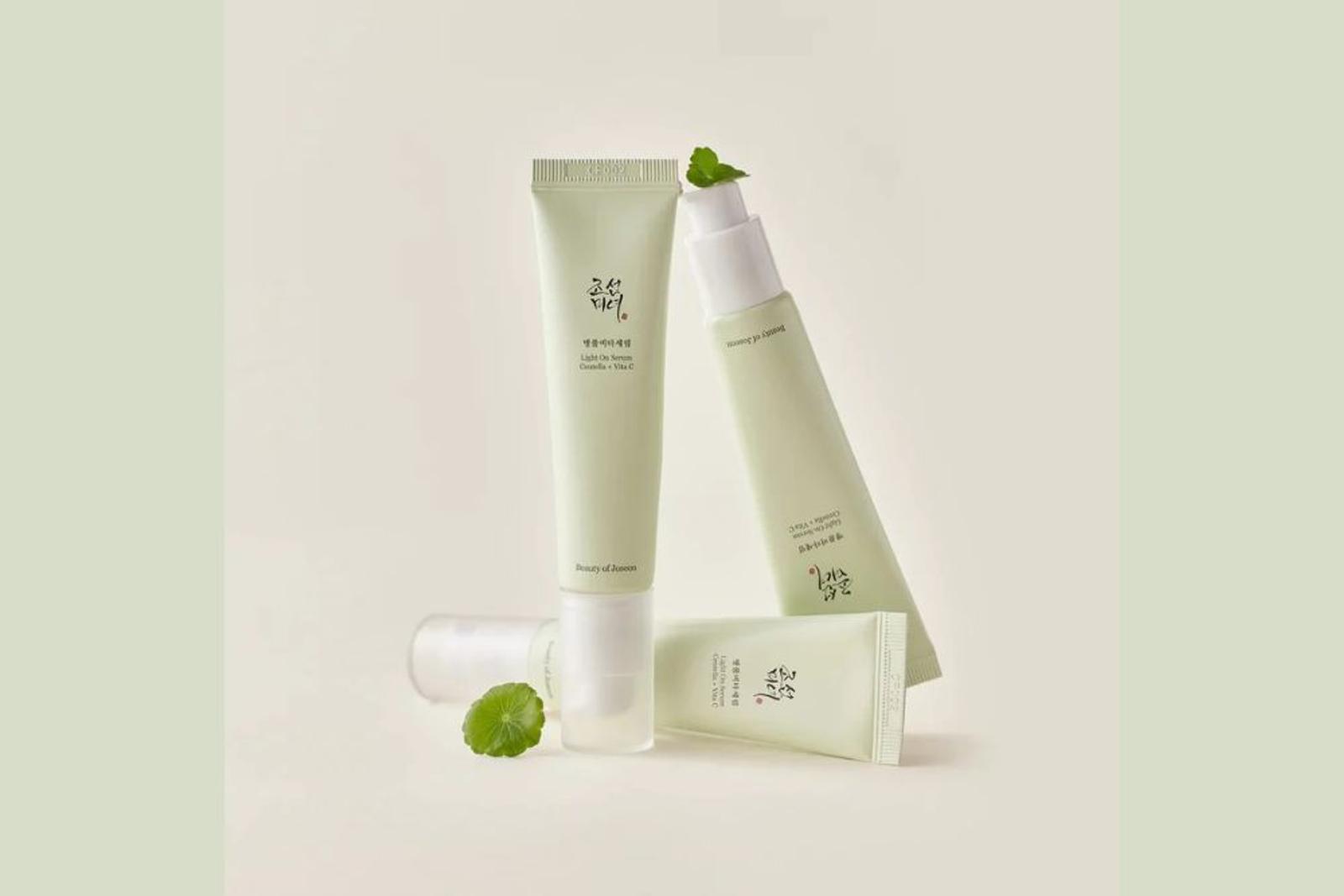 Rekomendasi Serum Centella Asiatica, Bikin Kulit Tenang! 