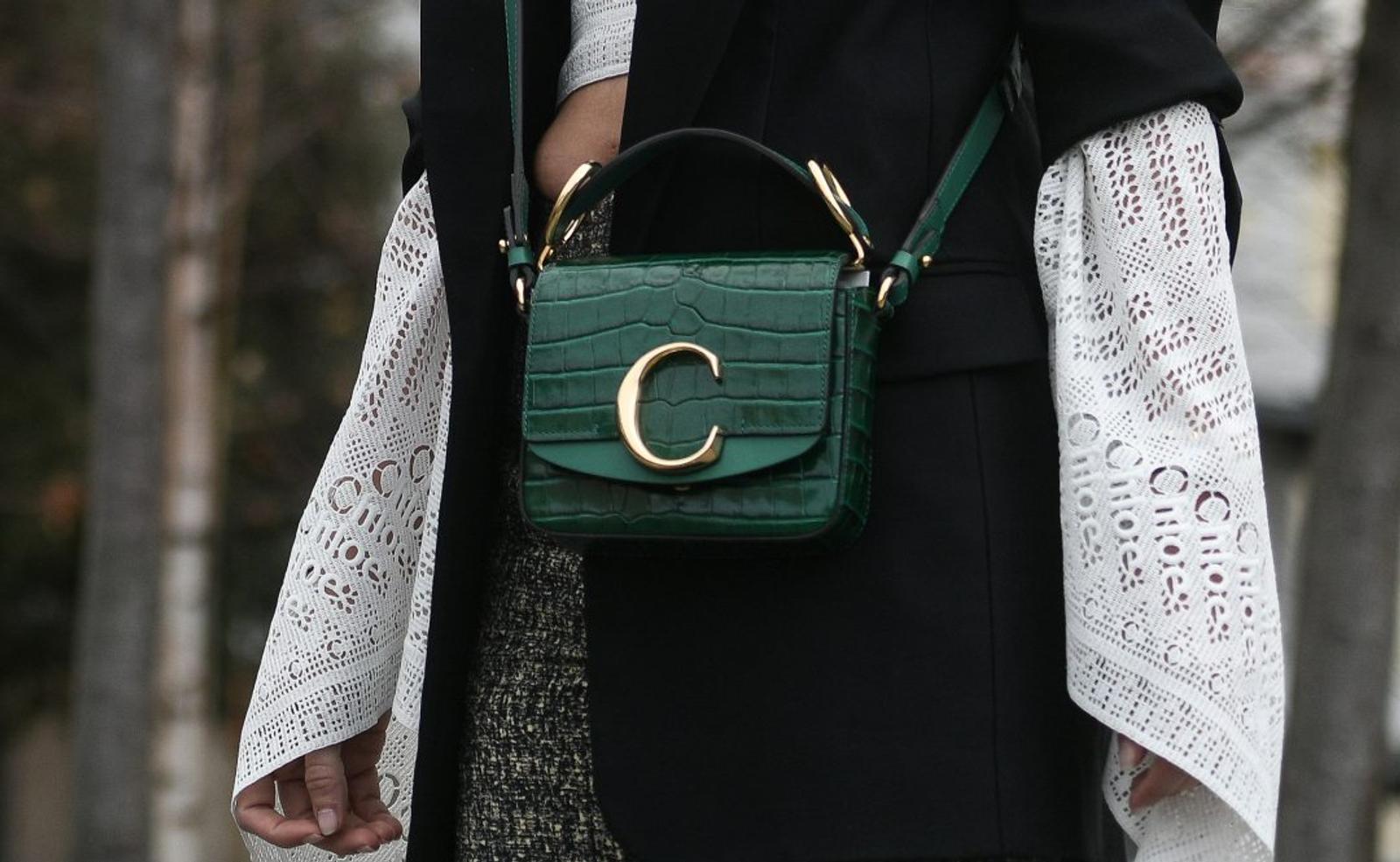 Cek Ciri Tas Chloé Original dan Lihat 9 Model Populernya, Yuk!