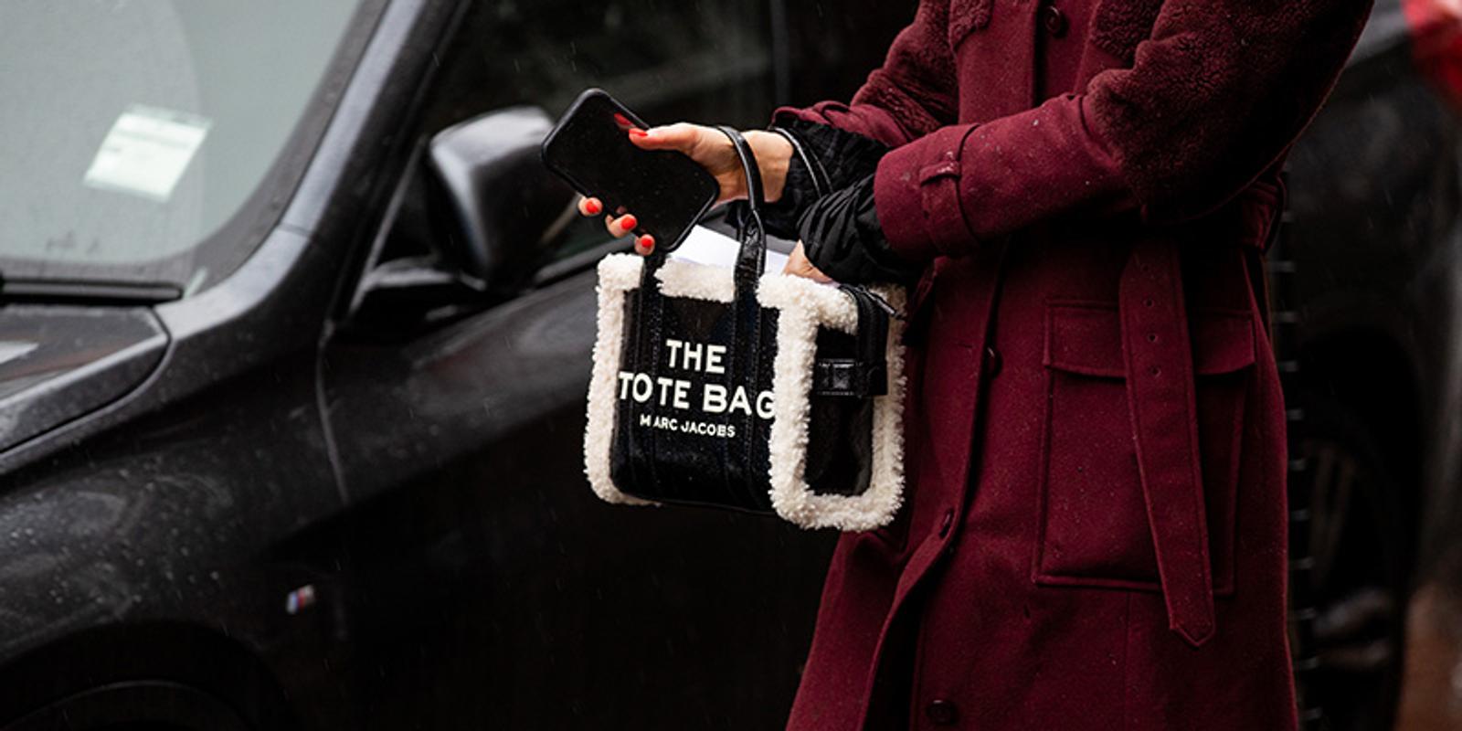 Ori atau KW? Cek 5 Ciri Tas Marc Jacobs Original di Sini!