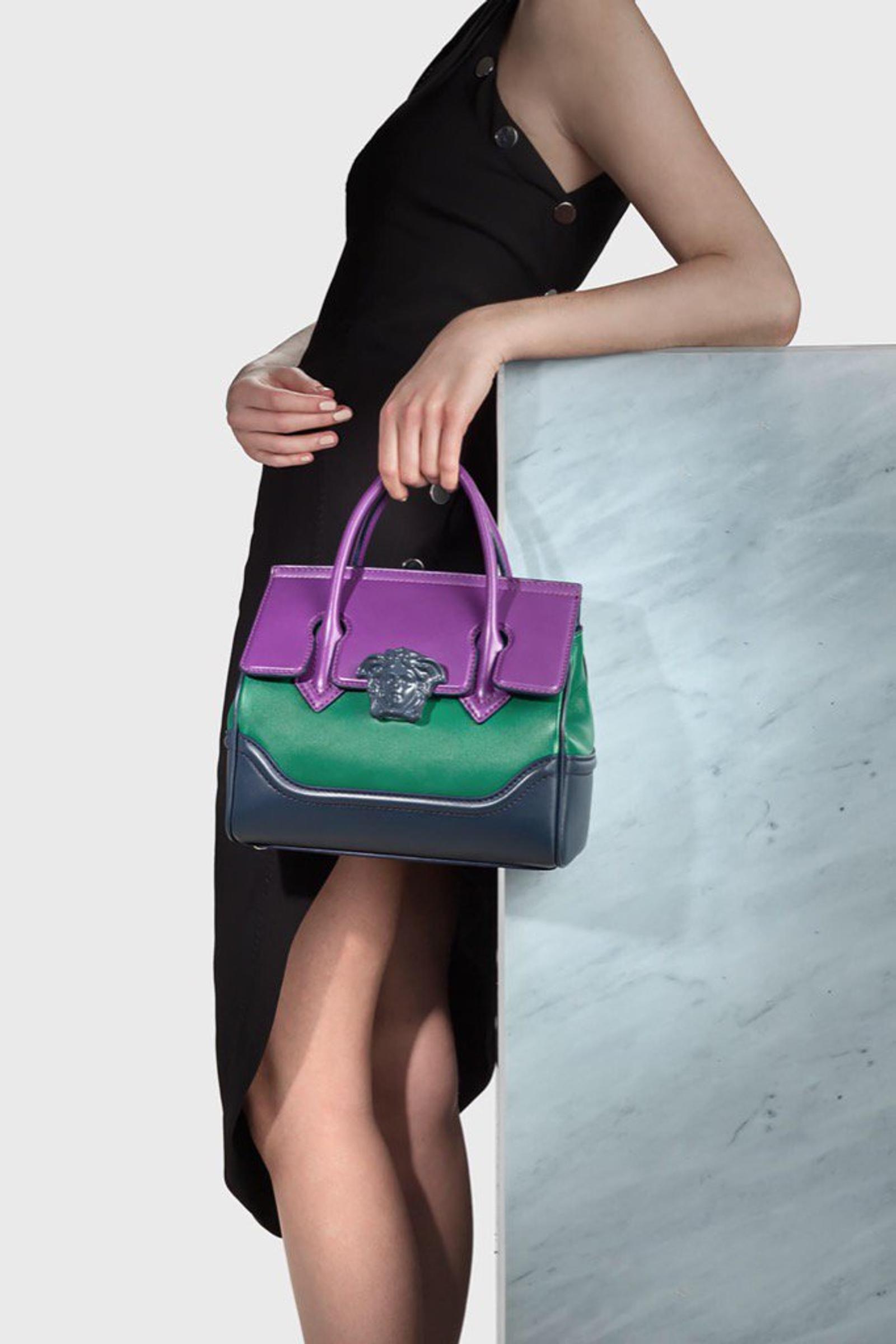Tips Bedakan Ciri-ciri Tas Versace Original vs Palsu