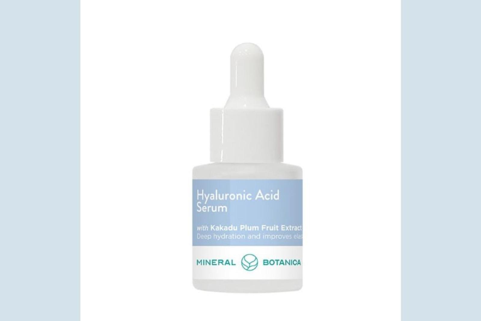 7 Pilihan Serum dengan Hyaluronic Acid, Menghidrasi & Anti-Aging! 