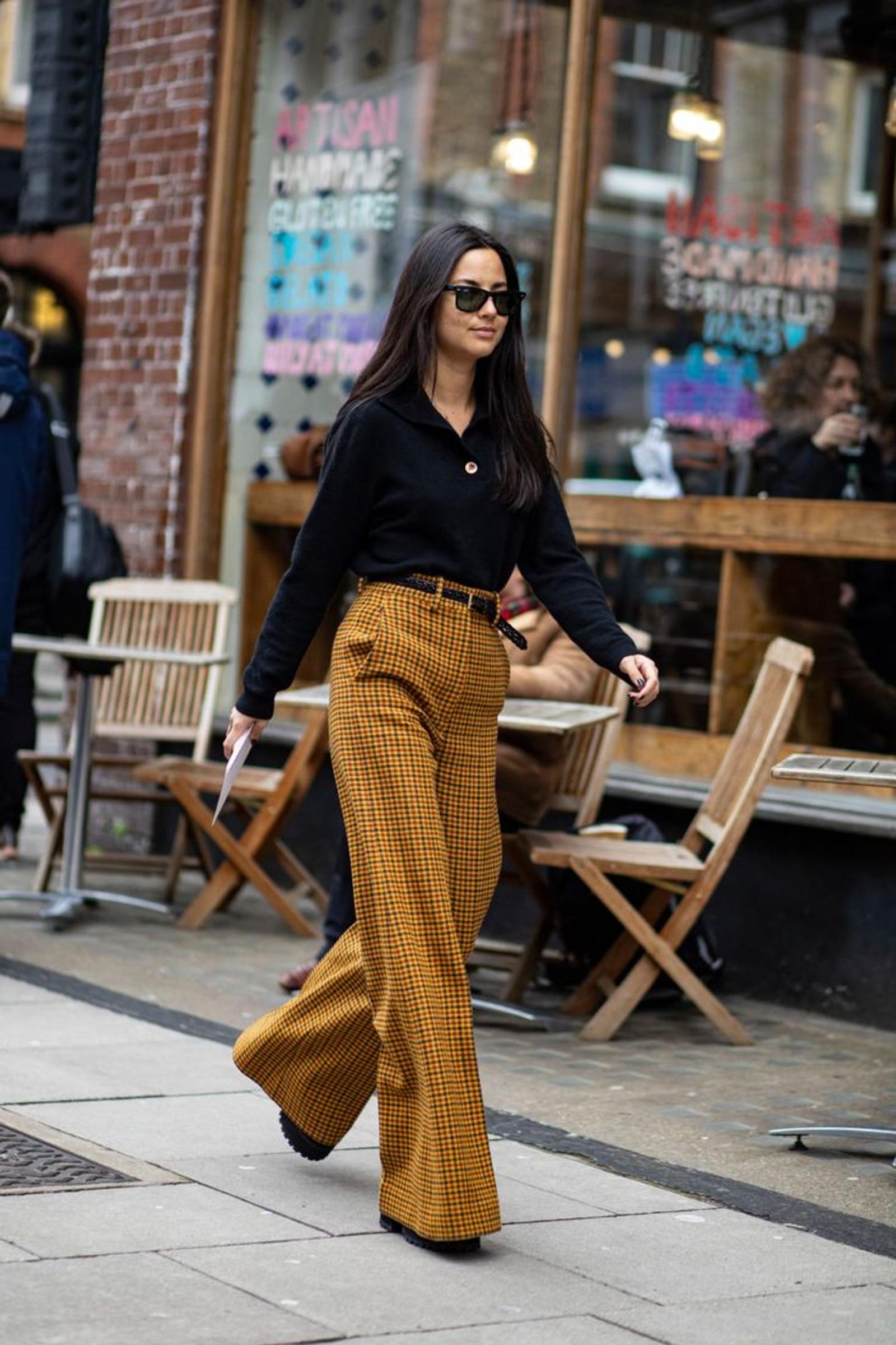 5 Ide OOTD Style Retro Wanita Simpel yang Mudah Ditiru
