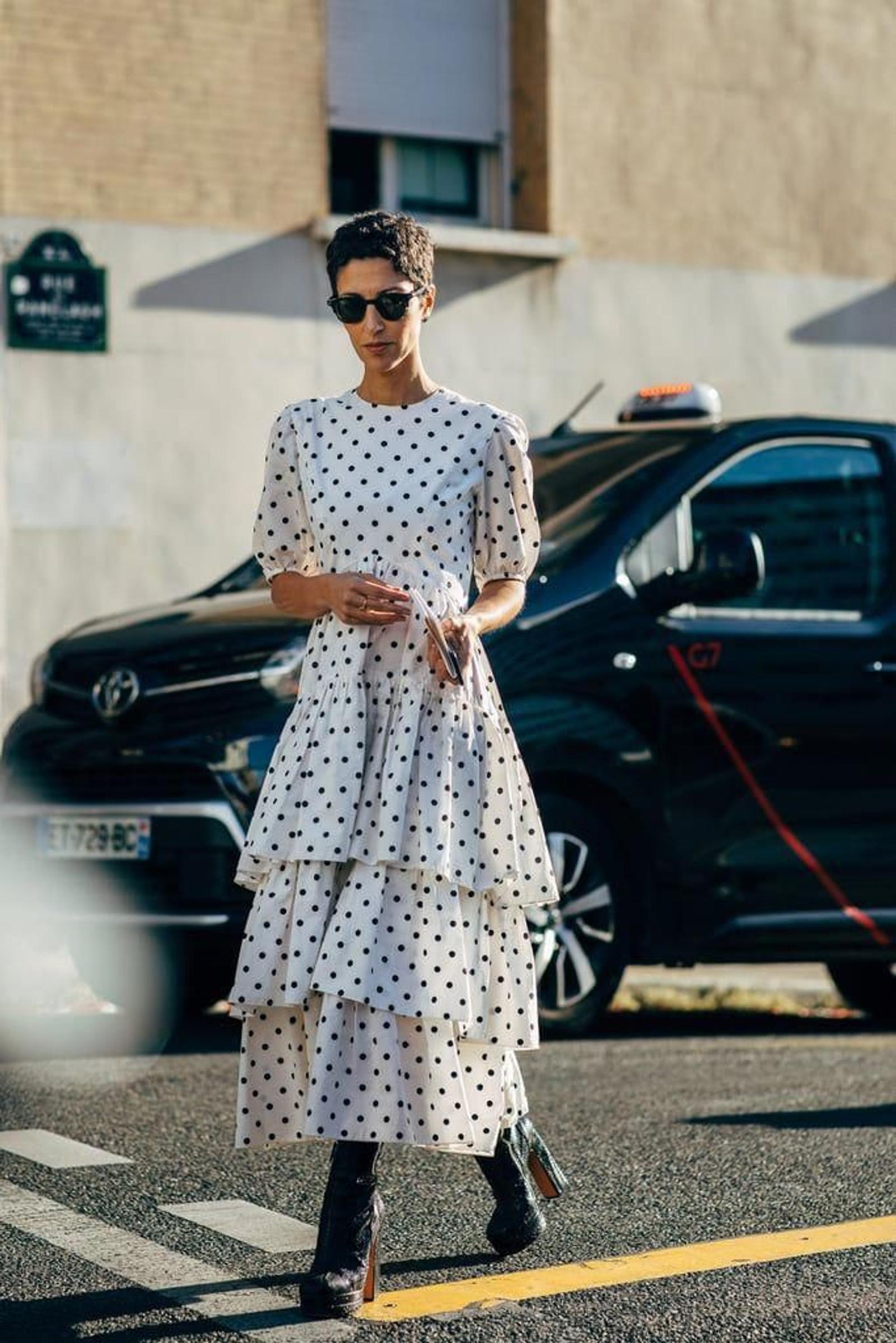 5 Ide OOTD Style Retro Wanita Simpel yang Mudah Ditiru
