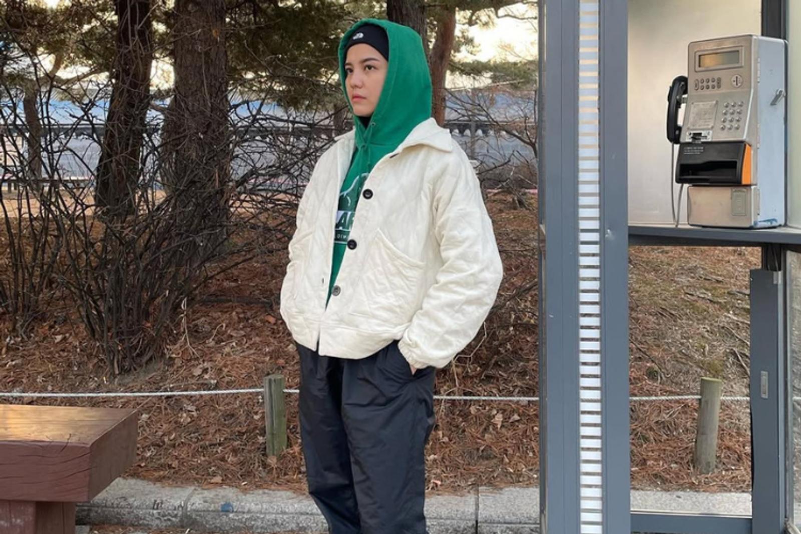 5 Inspirasi OOTD Hoodie Hijab Celana Kulot, Nyaman dan Kekinian!