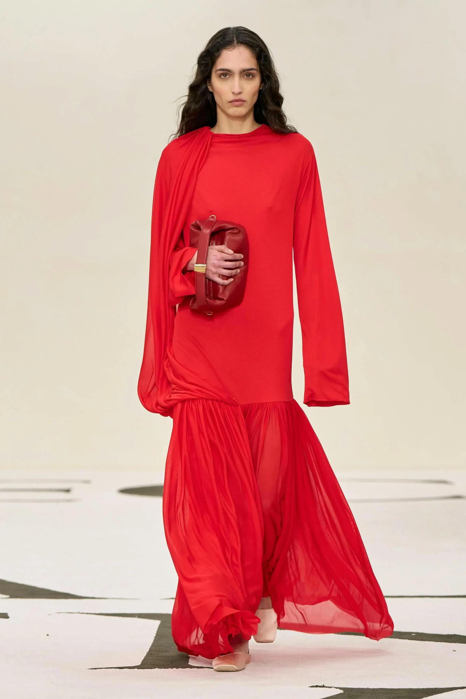 Calvin Klein Kembali di Panggung NYFW untuk Fall/Winter 2025