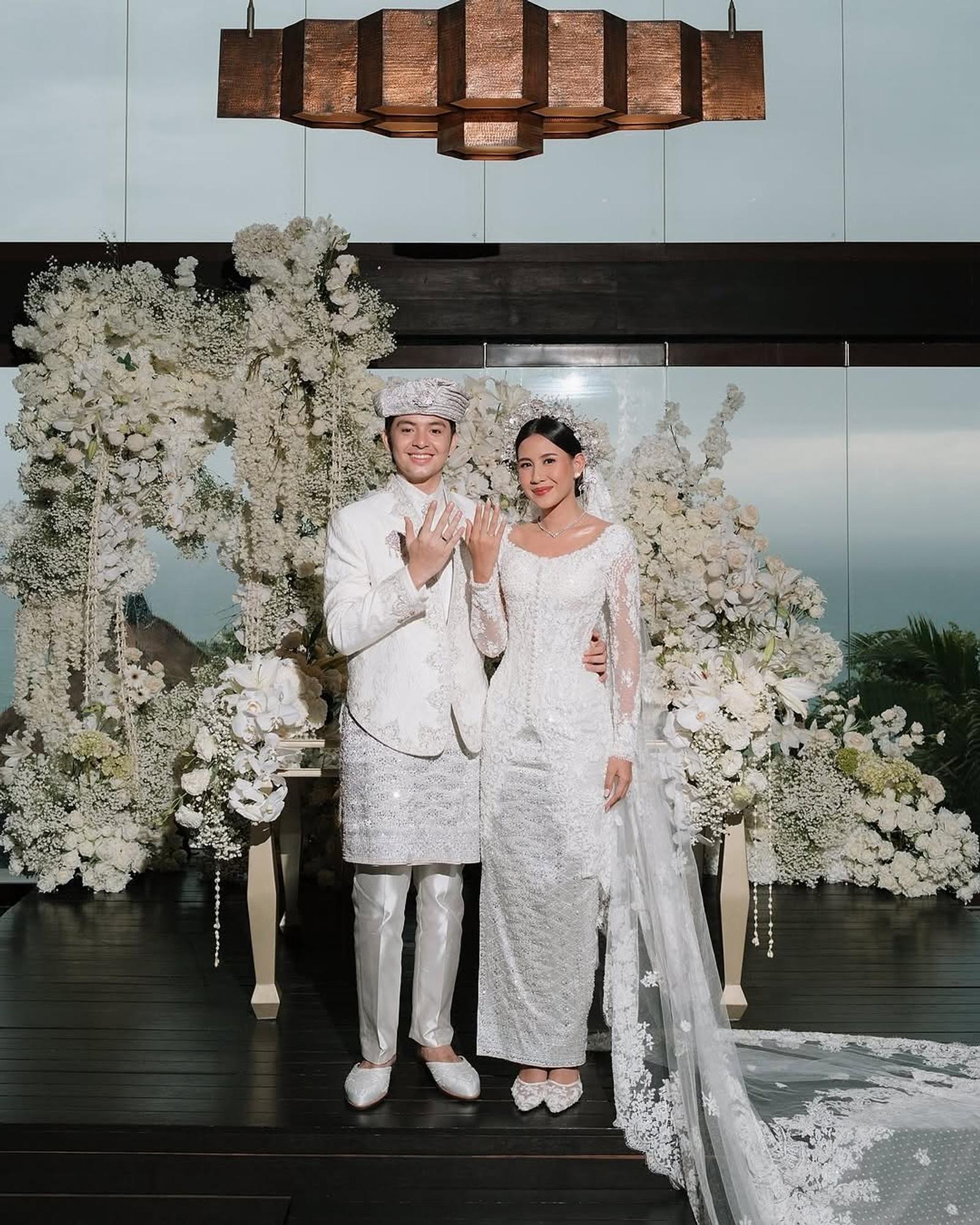 Gaya Shenina Cinnamon dan Angga Yunanda di Momen Pernikahan