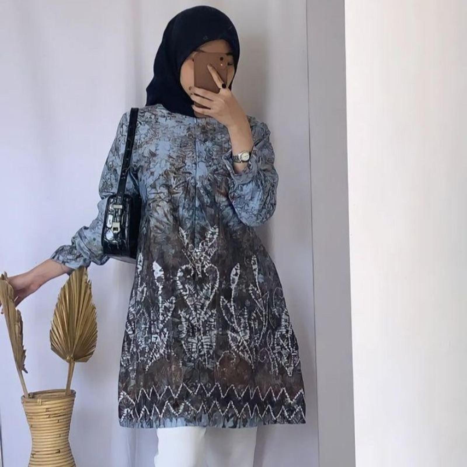 7 Model Baju Sasirangan Tunik Lengan Panjang yang Elegan
