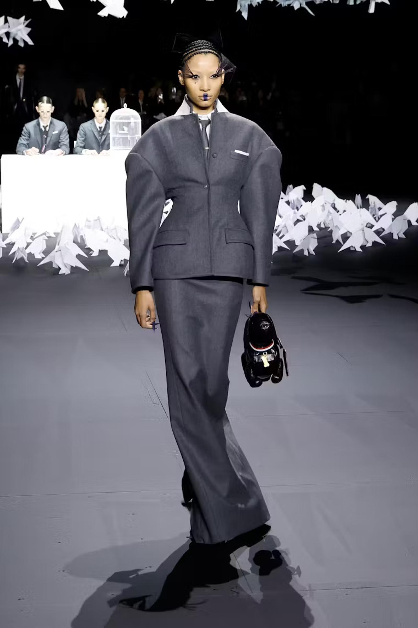 Thom Browne Hidupkan Fantasi Paperbirds di Koleksi Fall 2025