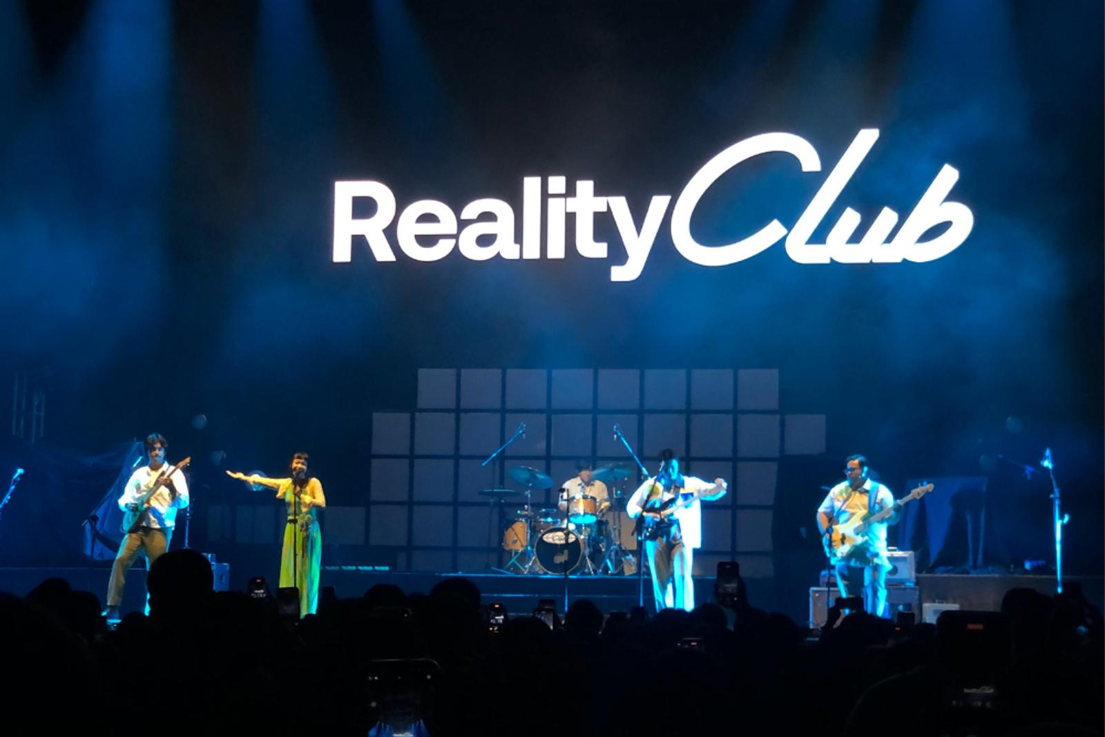 Euforia Valentine! NIKI Sukses Guncang Jakarta dalam Buzz World Tour