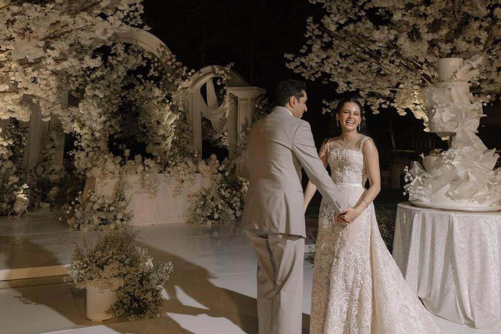 Digelar Intimate! 5 Fakta Pernikahan Yunita Siregar dan Wicky Olindo