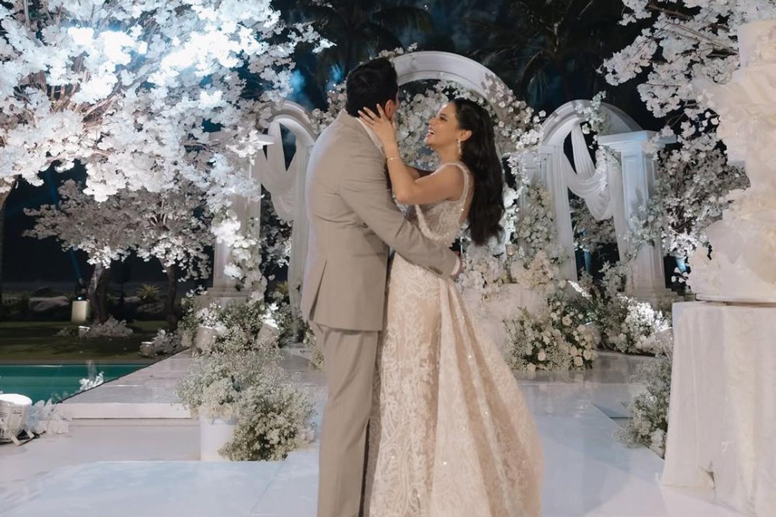 Digelar Intimate! 5 Fakta Pernikahan Yunita Siregar dan Wicky Olindo