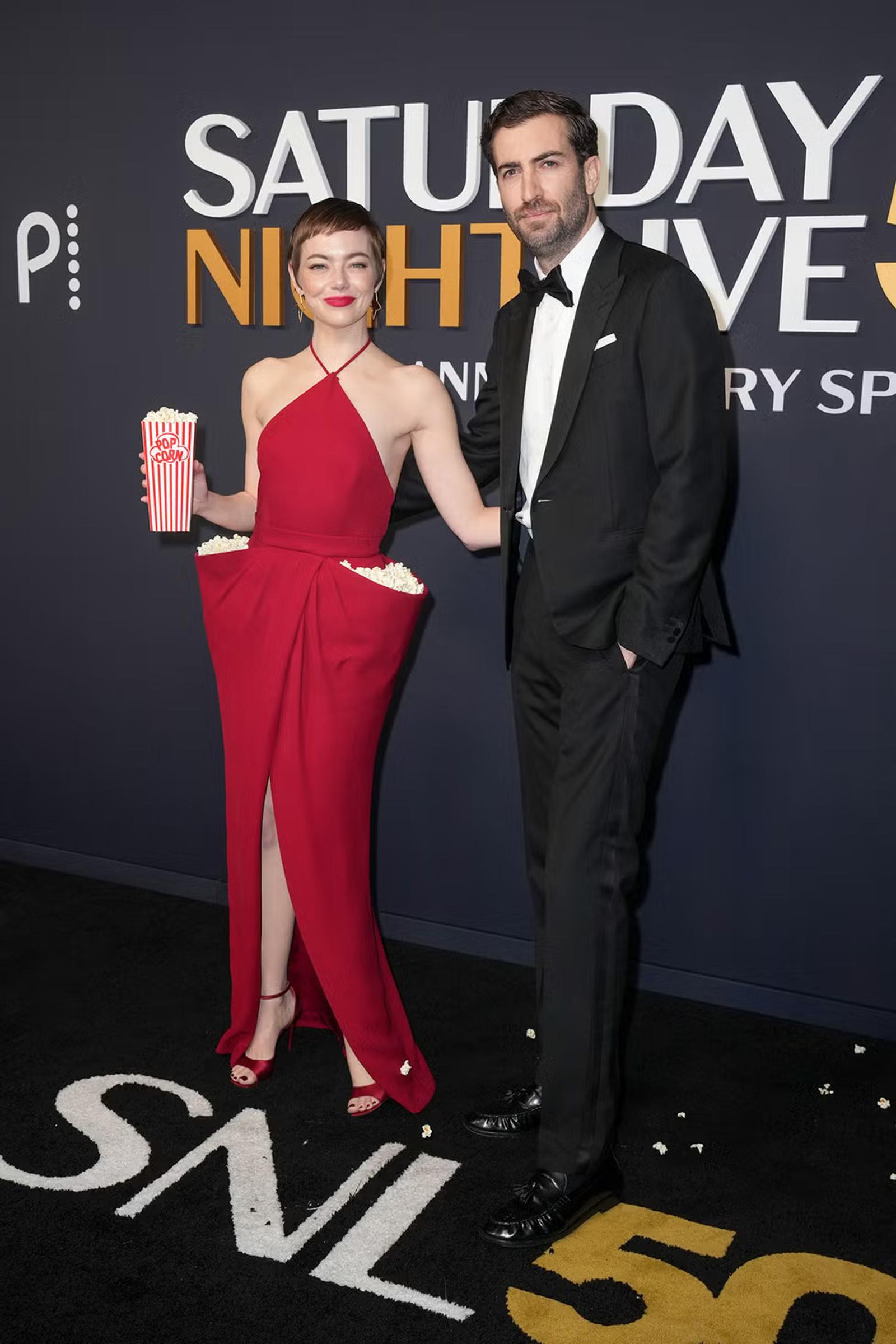 Gaya Para Artis di Perayaan Saturday Night Live 50th Anniversary