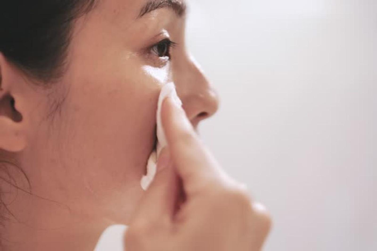 Manfaat Micellar Water Garnier Pink, Membersihkan Tanpa Lengket 