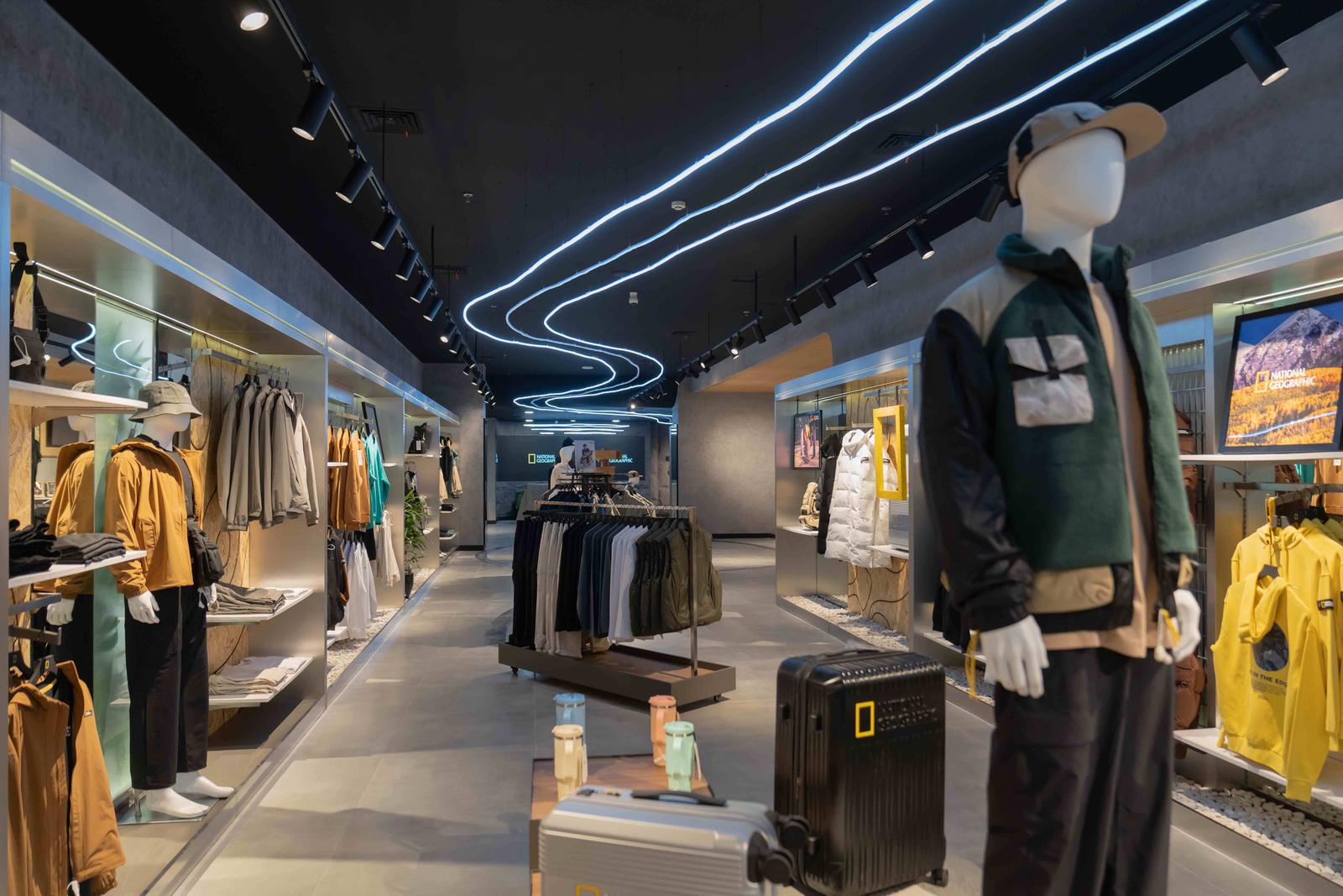 Intip Gerai Pertama National Geographic Apparel di Indonesia, Yuk!