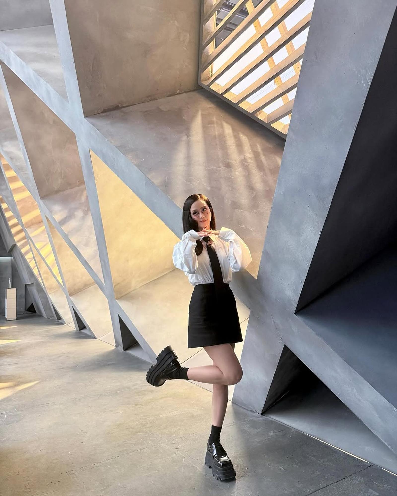 Deretan Gaya Outfit Jisoo yang Comeback di Video Musik 'Earthquake'