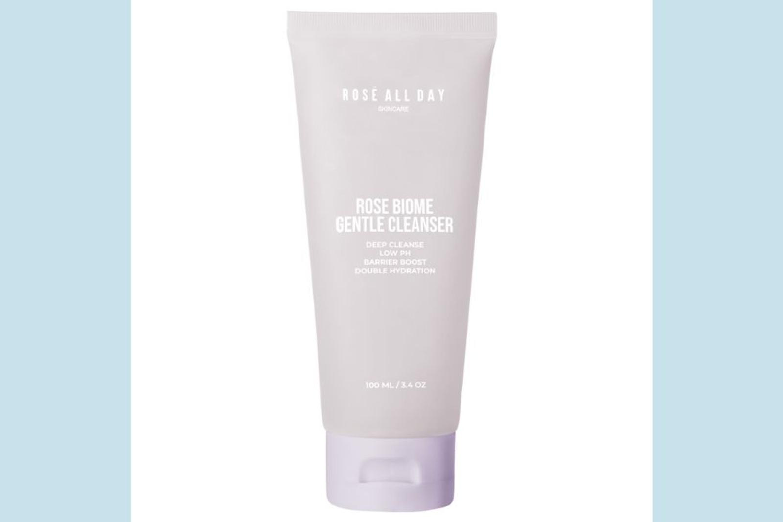 Rekomendasi Gentle Cleanser untuk Kulit Kering, Membersihkan & Lembap 