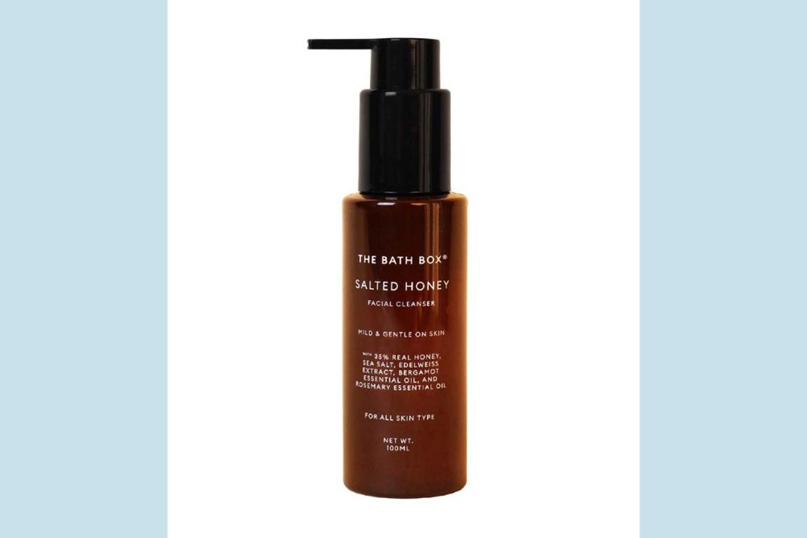 Rekomendasi Gentle Cleanser untuk Kulit Kering, Membersihkan & Lembap 