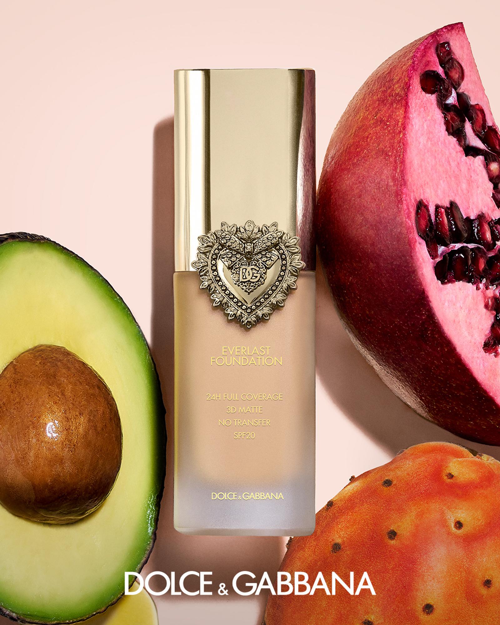 Penuh Kemewahan, Dolce & Gabbana Perkenalkan Foundation Baru