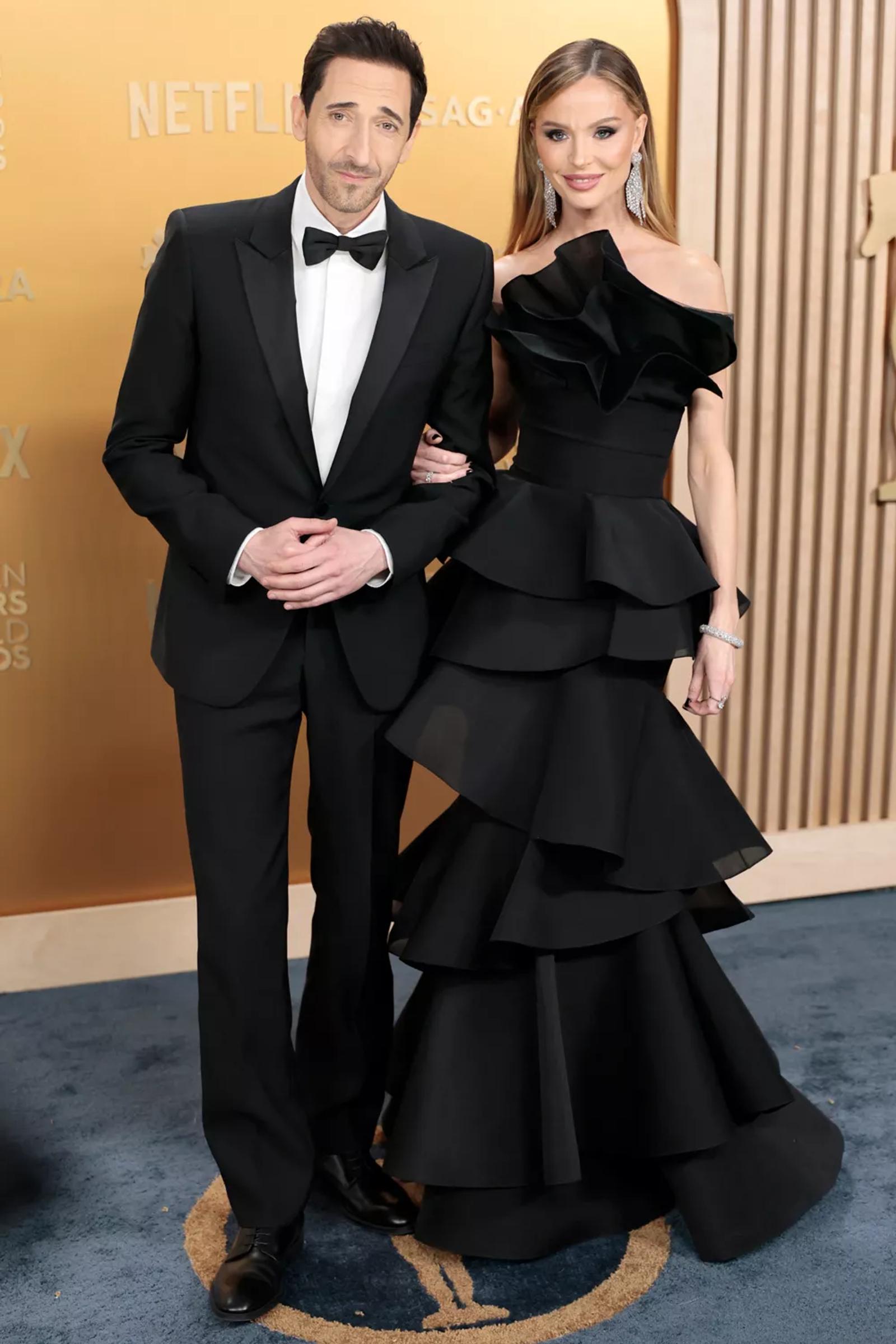 10 Pasangan Artis Hollywood yang Tampil Mesra di SAG Awards 2025