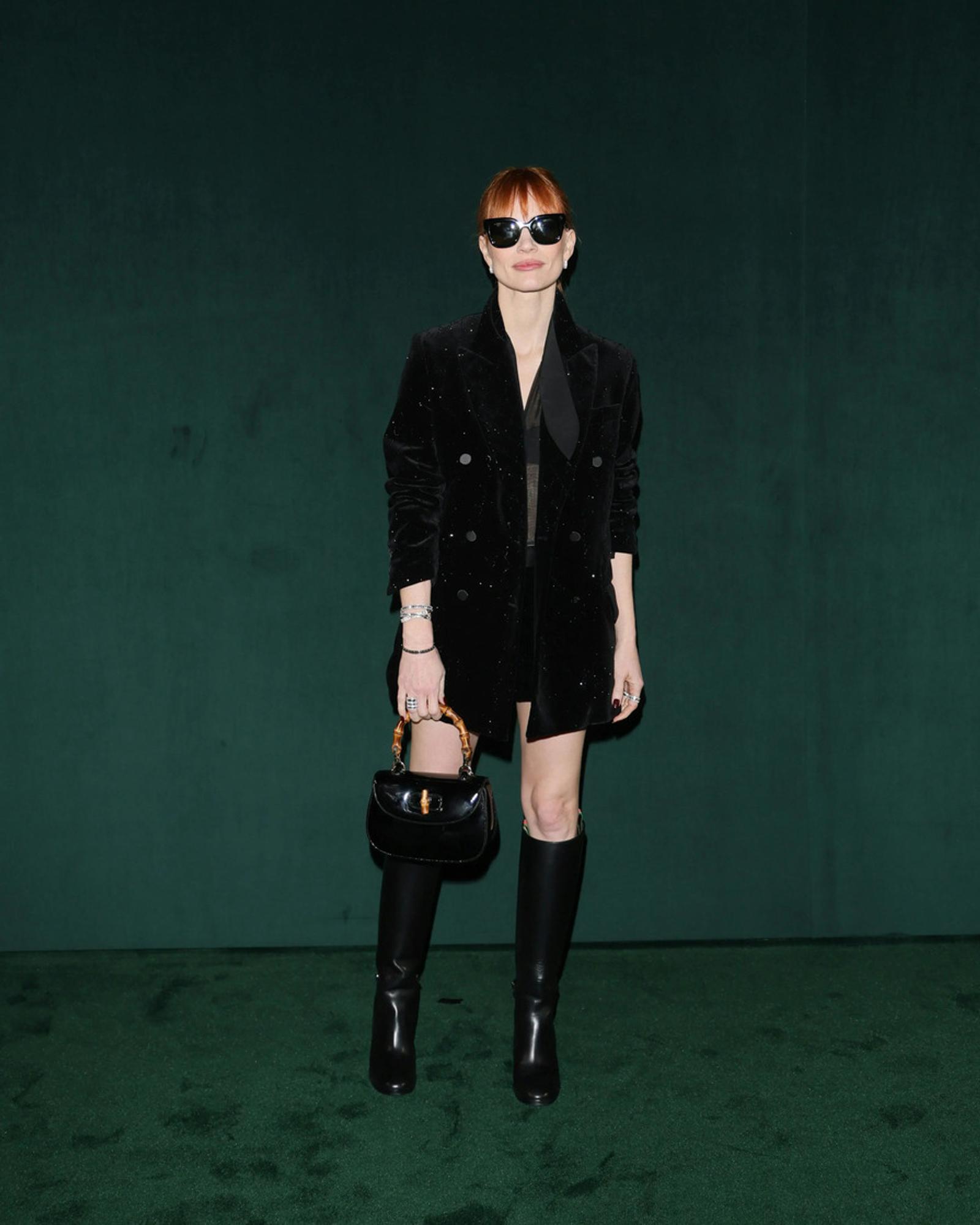 Gaya Jin 'BTS' Hingga Julia Garner Datang ke Show Gucci Fall 2025