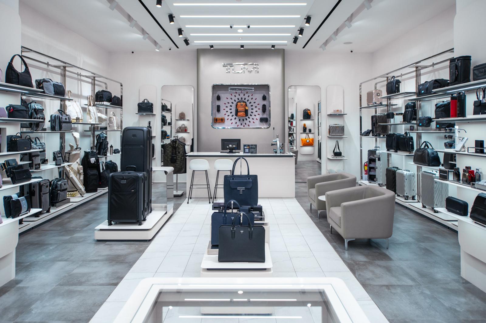 TUMI Rayakan Anniversary Ke-50 Lewat Campaign Made For You Since 1975